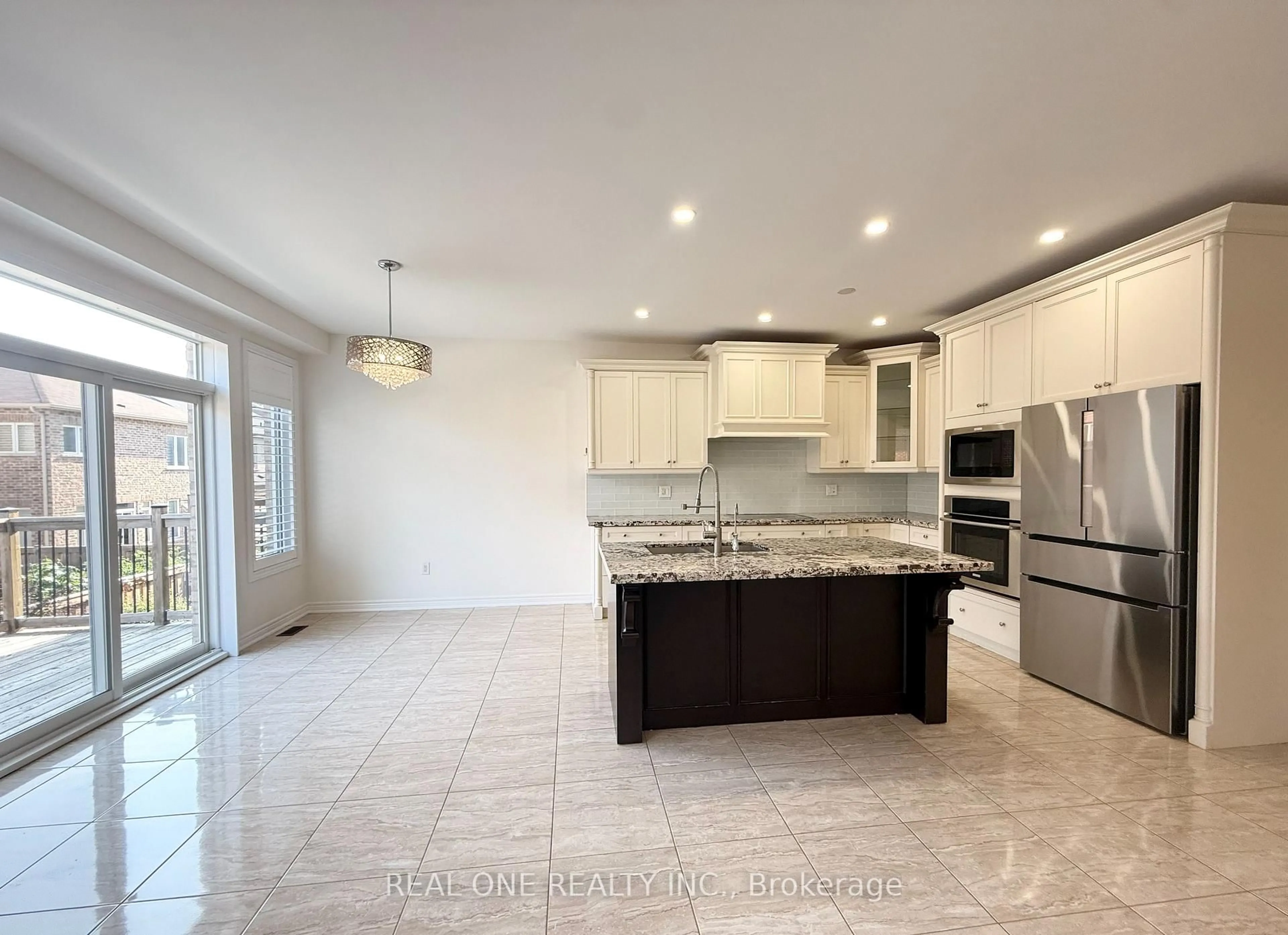 Open concept kitchen, ceramic/tile floor for 57 Busch Ave, Markham Ontario L6C 0V4