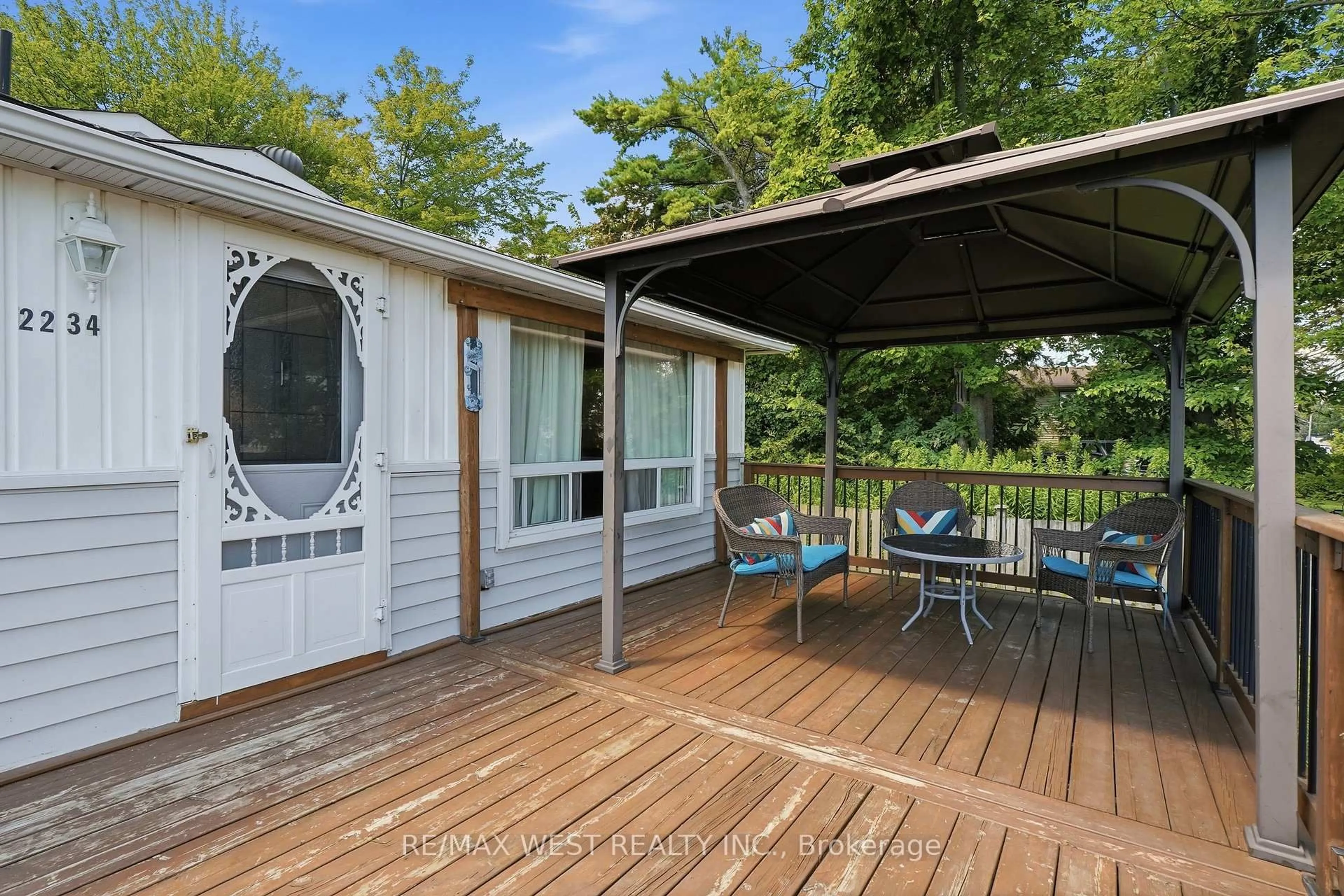 Patio, water/lake/river/ocean view for 2234 Crystal Beach Rd, Innisfil Ontario L9S 3W9
