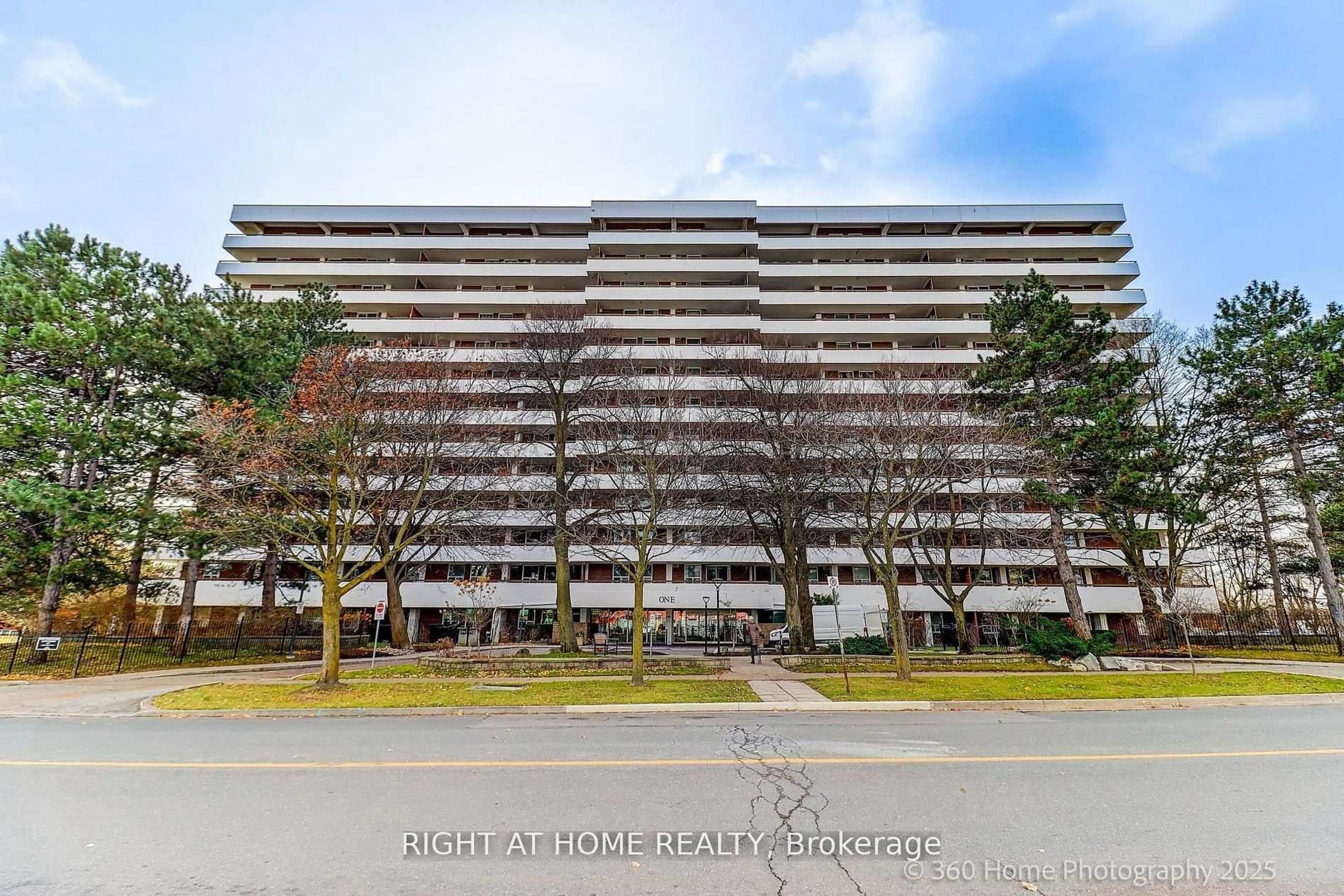 Unknown for 1 Royal Orchard Blvd #1107, Markham Ontario L3T 3C2