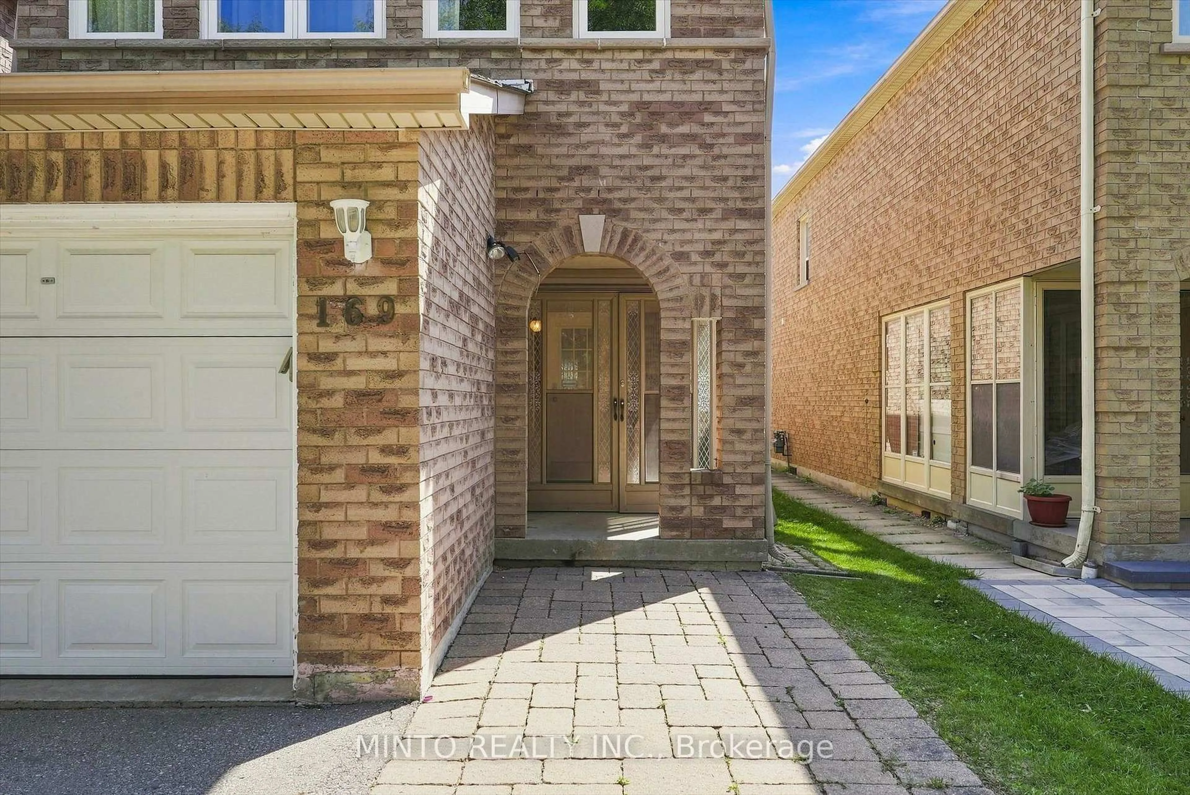 Home with brick exterior material, street for 169 Kenborough Crt, Markham Ontario L3S 3P4