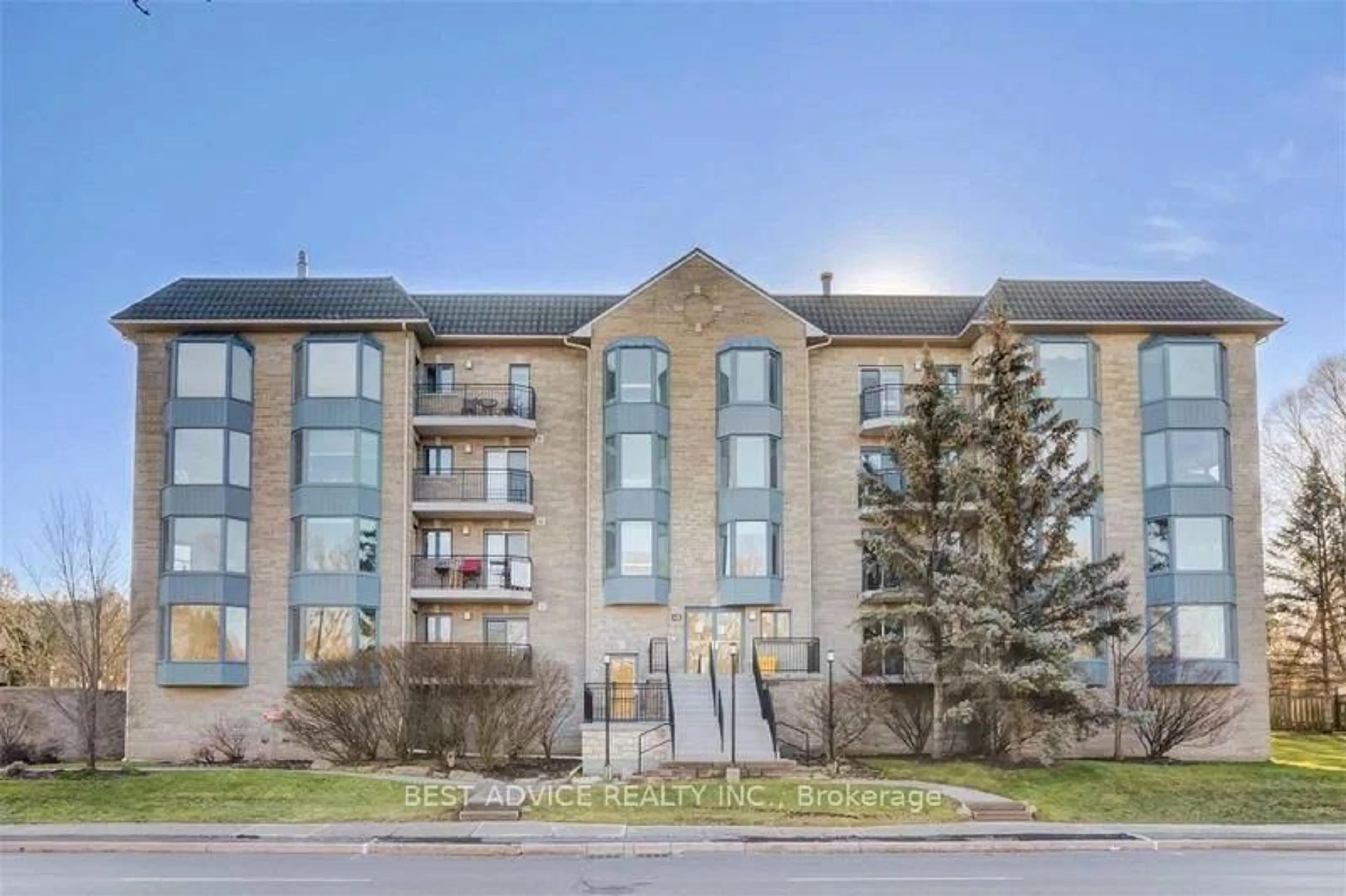 Unknown for 85 Wellington St #104, Aurora Ontario L4G 2P2