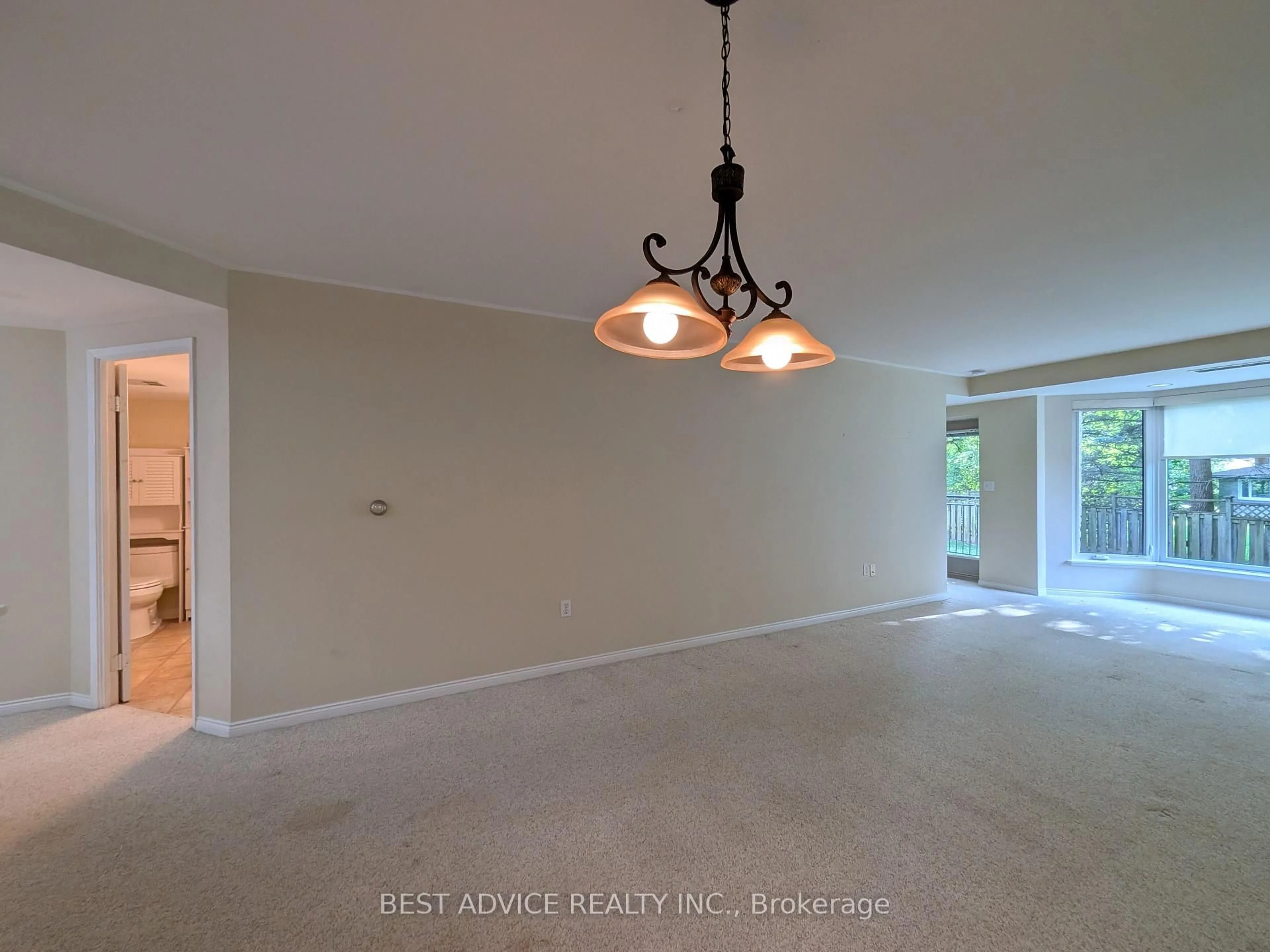 A pic of a room for 85 Wellington St #104, Aurora Ontario L4G 2P2