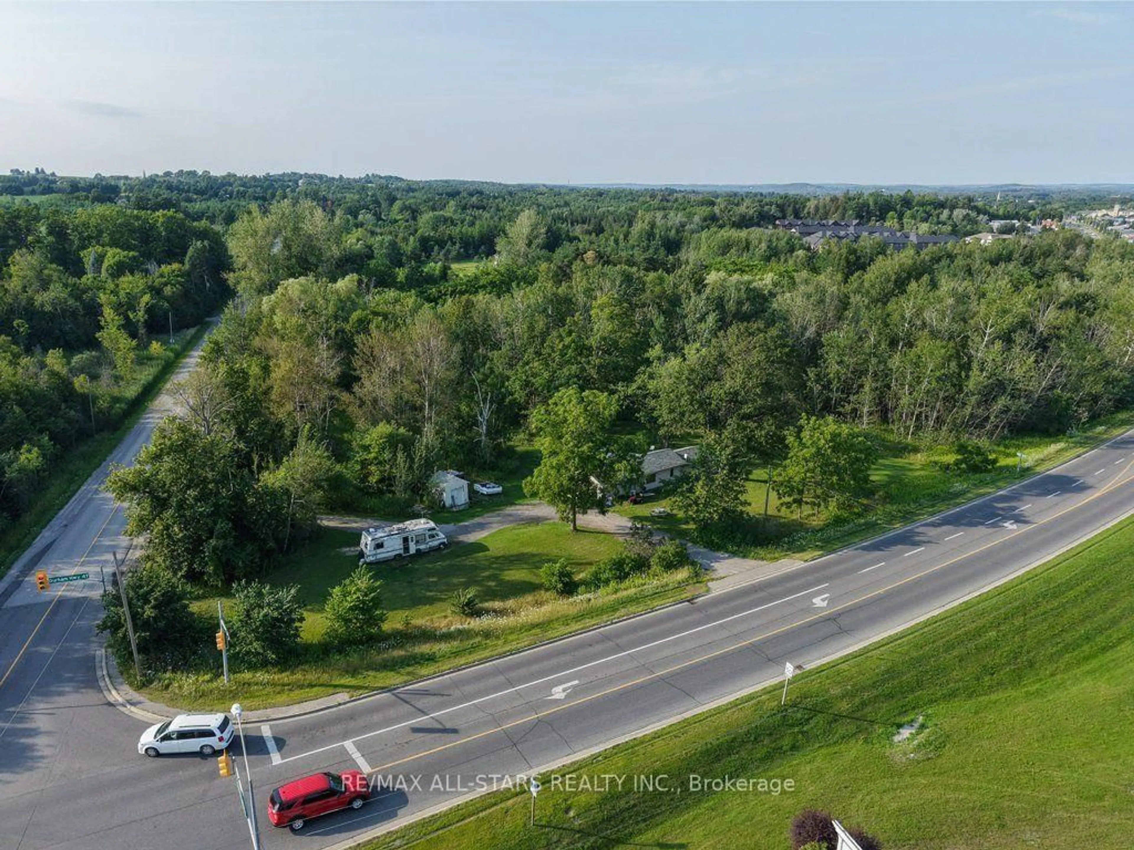 A pic from outside/outdoor area/front of a property/back of a property/a pic from drone, water/lake/river/ocean view for 6059 6th Concession, Uxbridge Ontario L9P 1R1