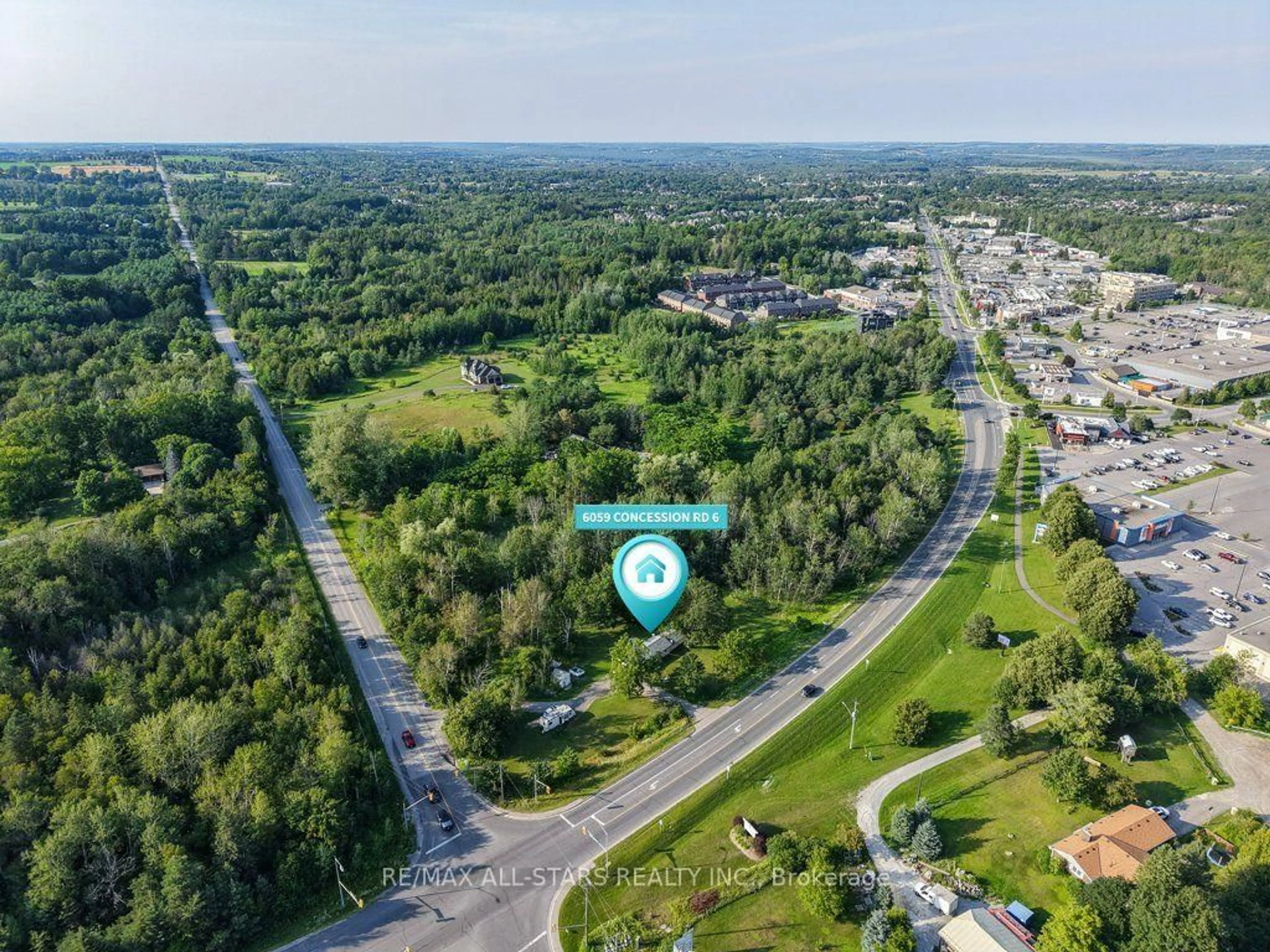 A pic from outside/outdoor area/front of a property/back of a property/a pic from drone, unknown for 6059 6th Concession, Uxbridge Ontario L9P 1R1