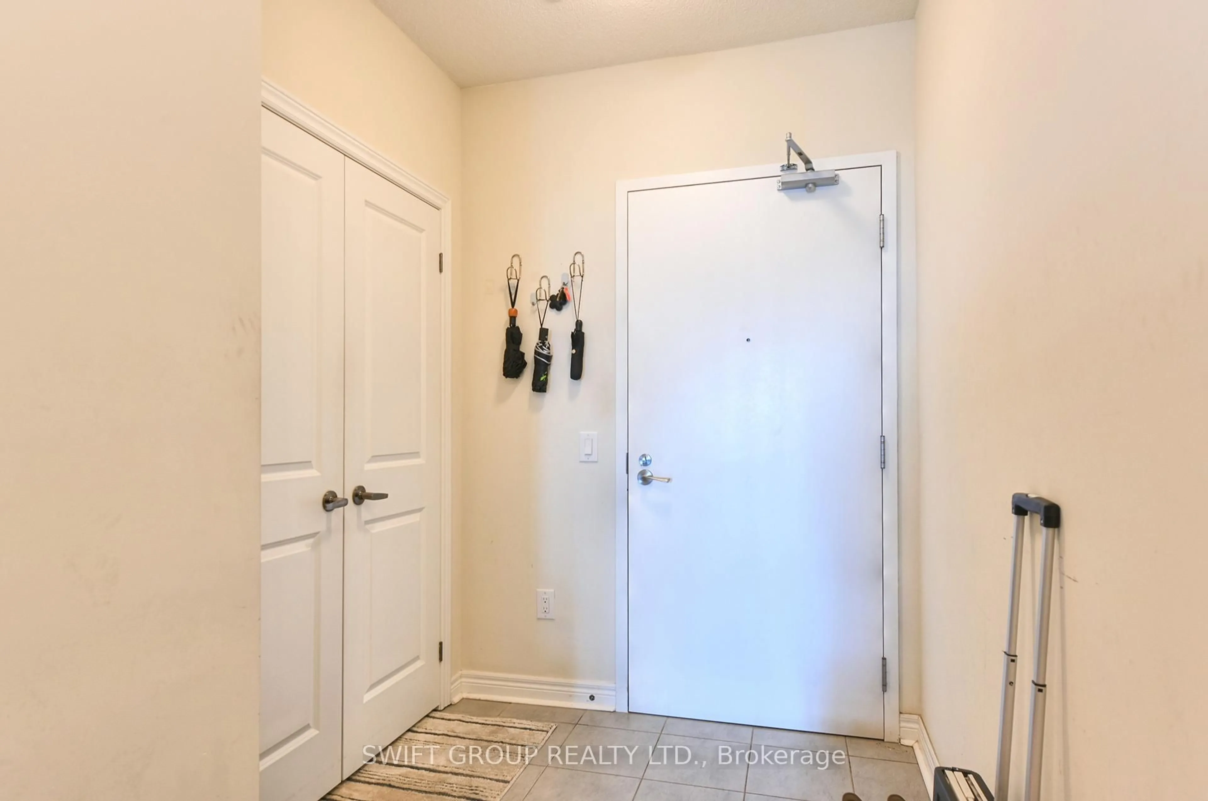Indoor entryway for 7325 Markham Rd #415, Markham Ontario L3S 0C9