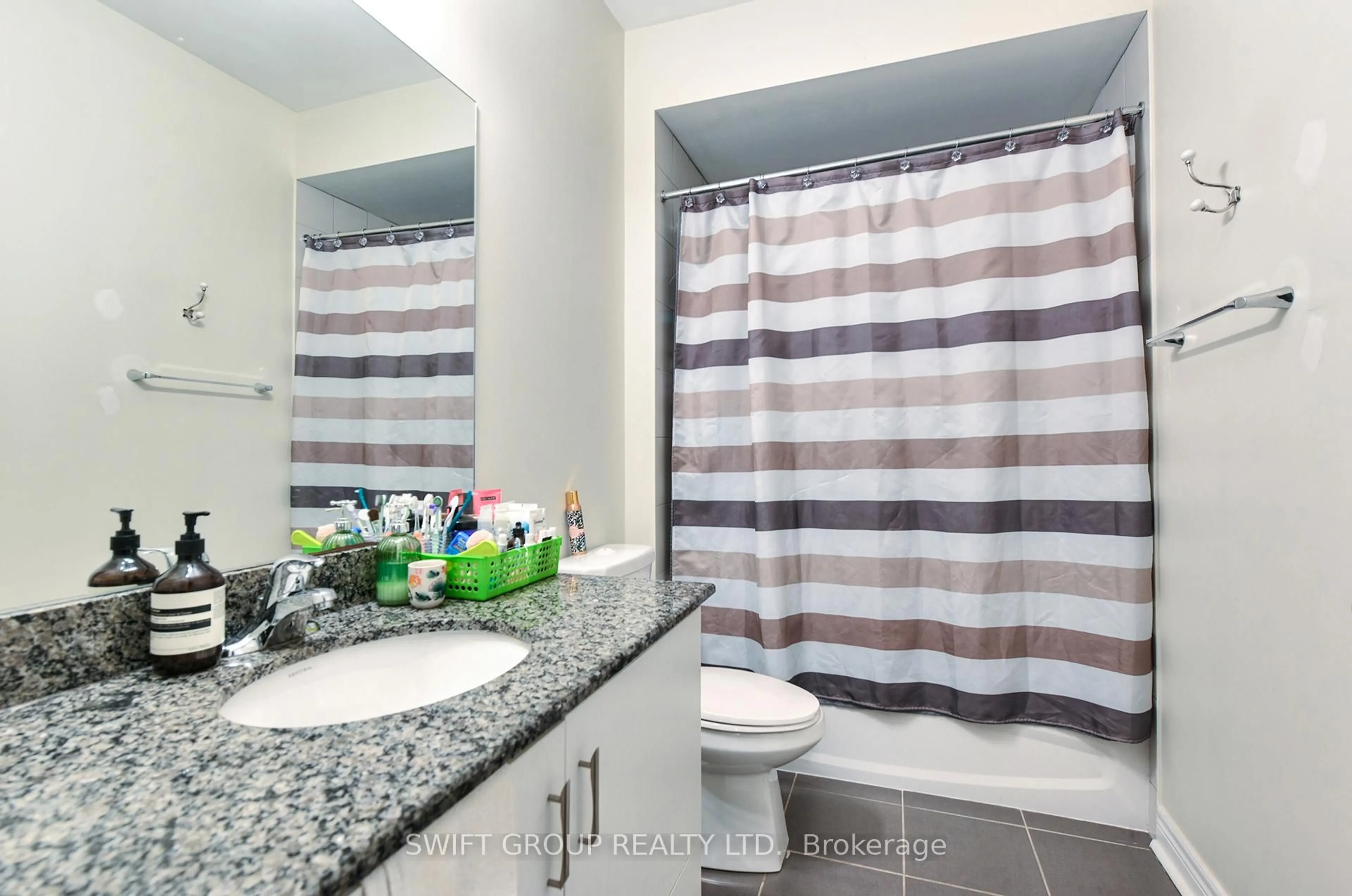 Standard bathroom, ceramic/tile floor for 7325 Markham Rd #415, Markham Ontario L3S 0C9