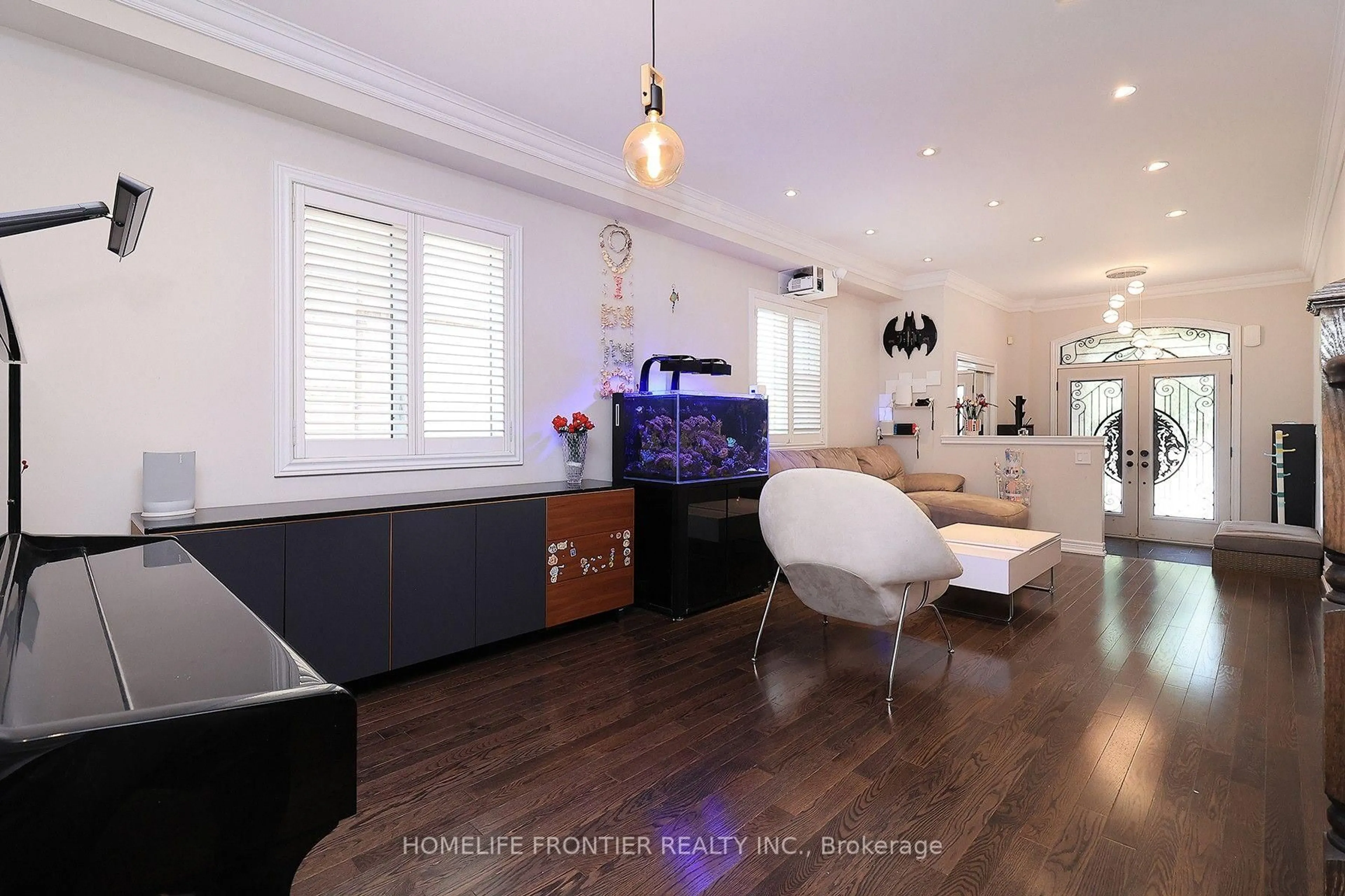 Unknown for 56 Twin Hills Cres, Vaughan Ontario L4H 0G7
