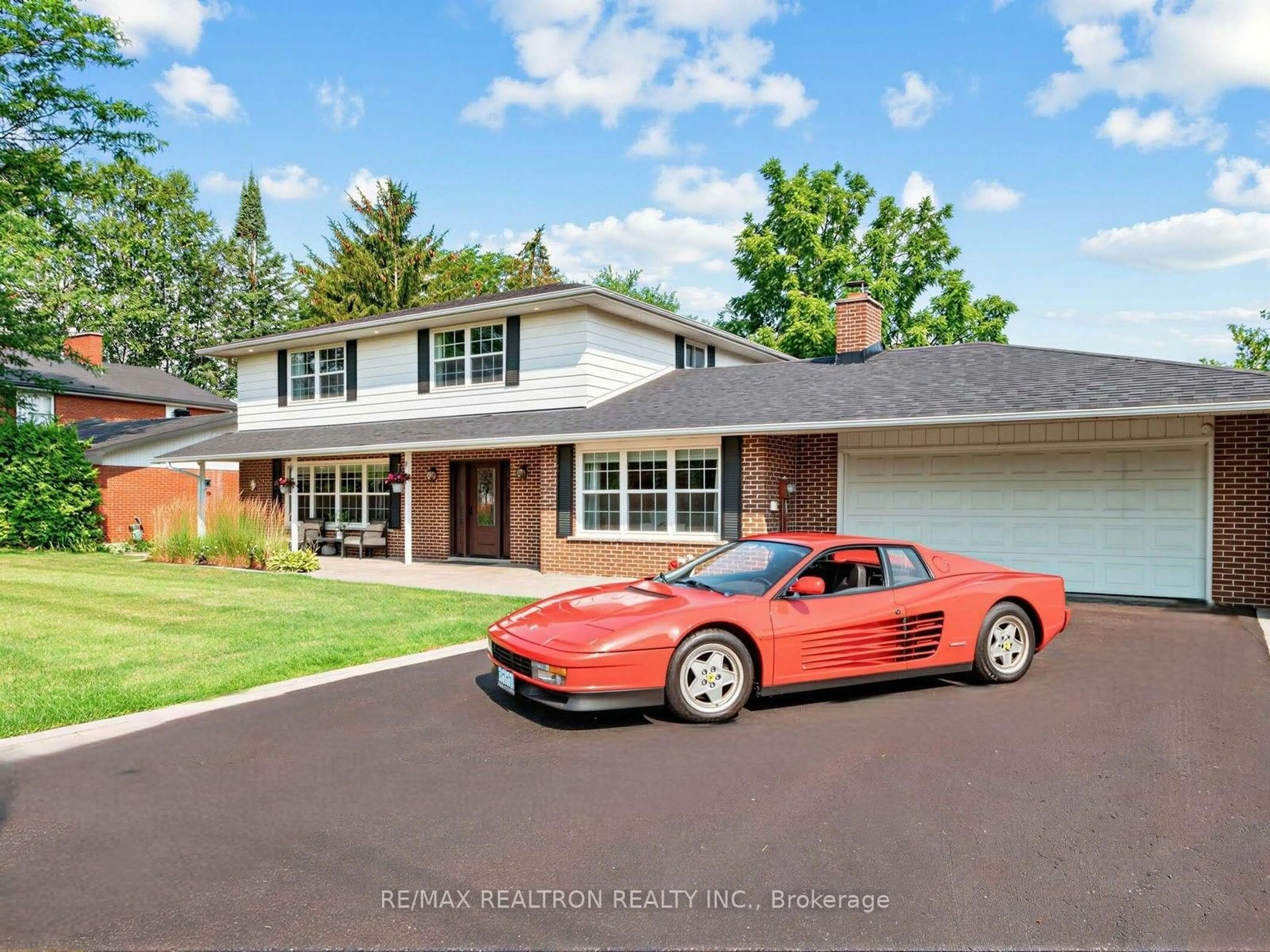Unknown for 71 Fletcher St, Bradford West Gwillimbury Ontario L3Z 1M1