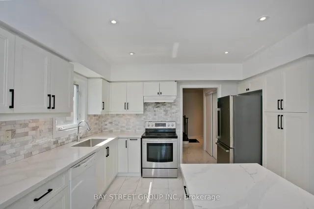 22 Taos Crt, Richmond Hill 5