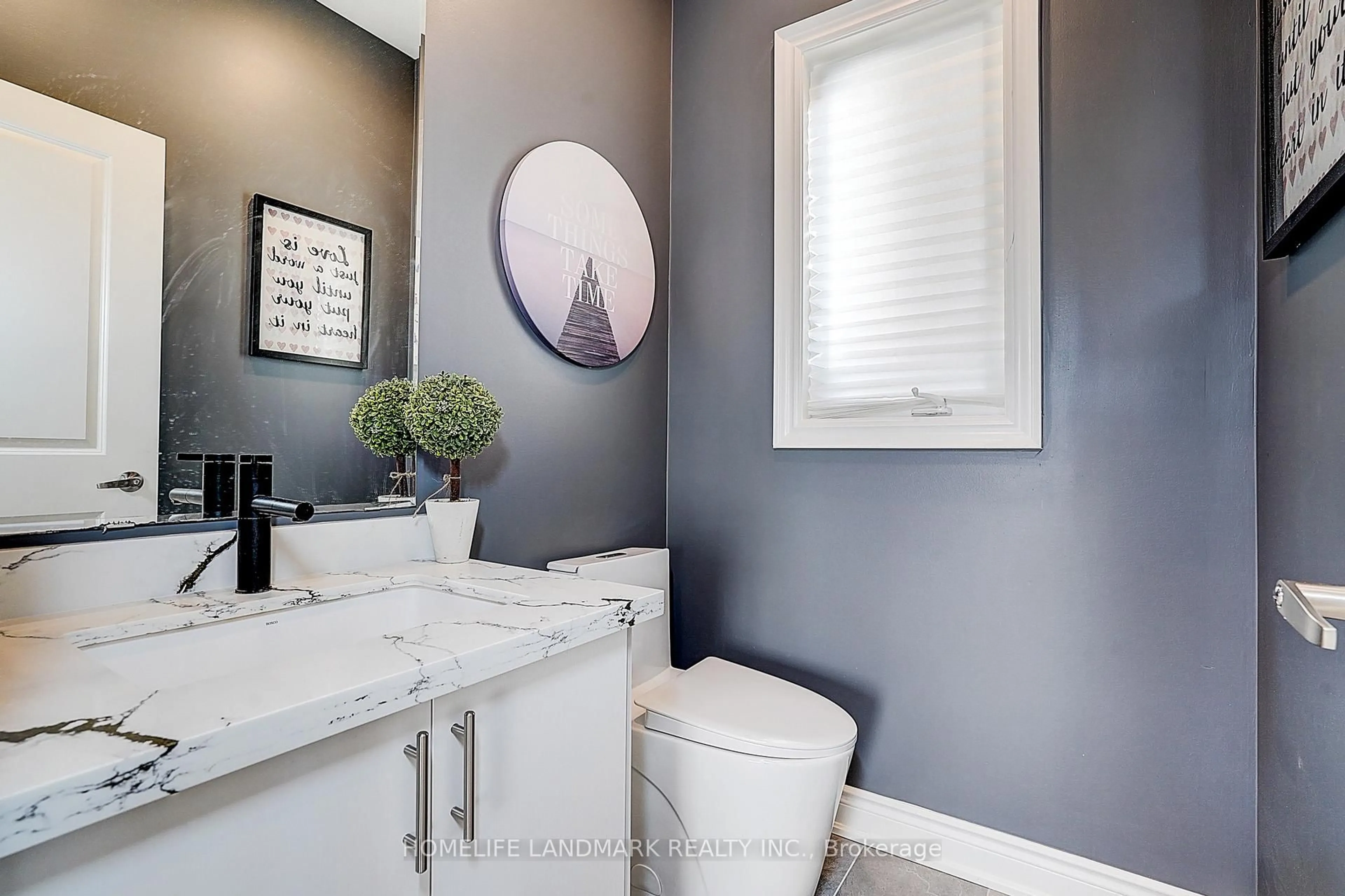 Contemporary bathroom, ceramic/tile floor for 60 Current Dr, Richmond Hill Ontario L4S 0M8