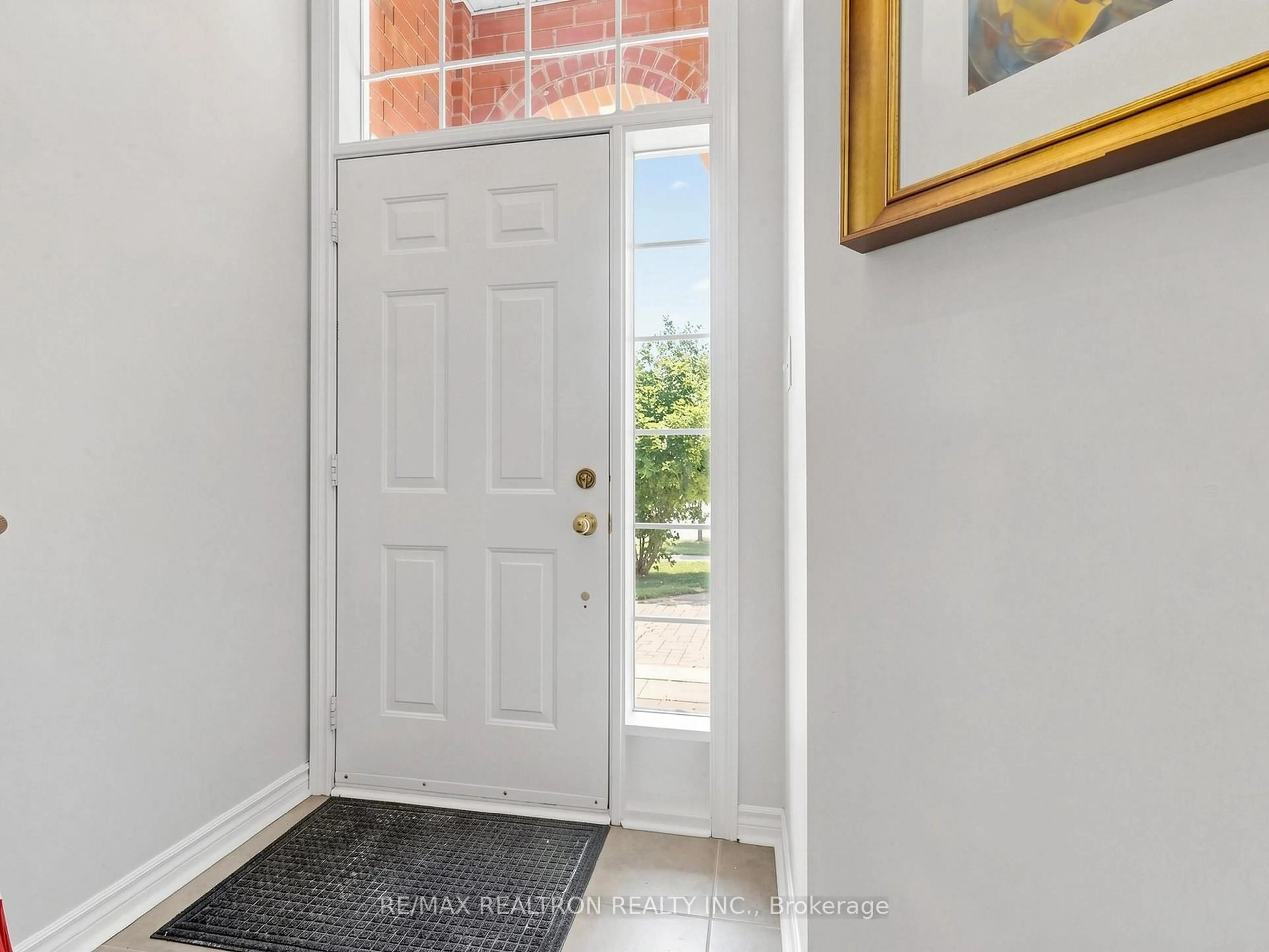 Indoor entryway for 134 Humberland Dr, Richmond Hill Ontario L4E 3Y7