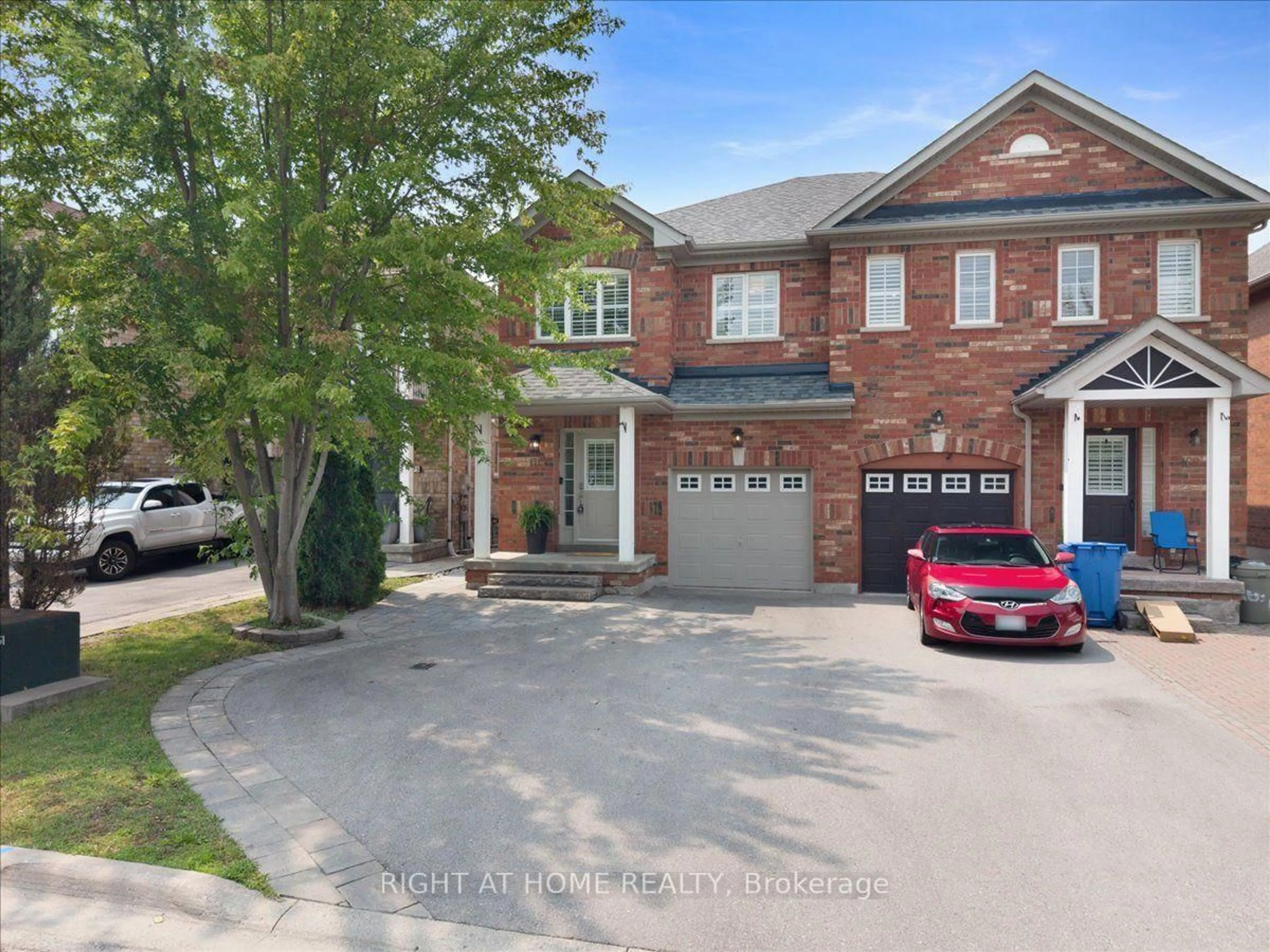 Home with brick exterior material, street for 171 Burgess Cres, Newmarket Ontario L3X 2T9