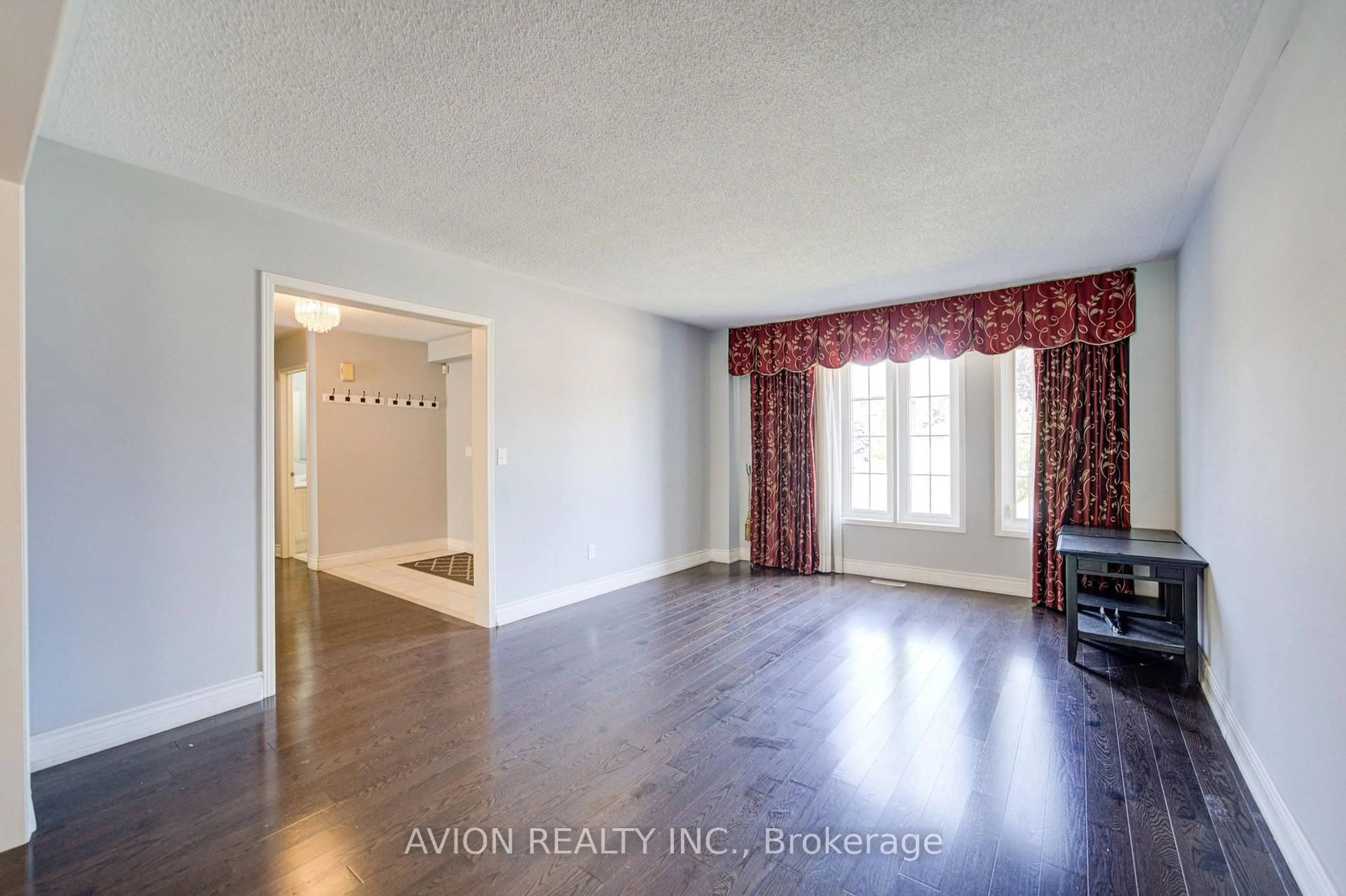 A pic of a room for 29 Charrington Cres, Markham Ontario L3R 0R2