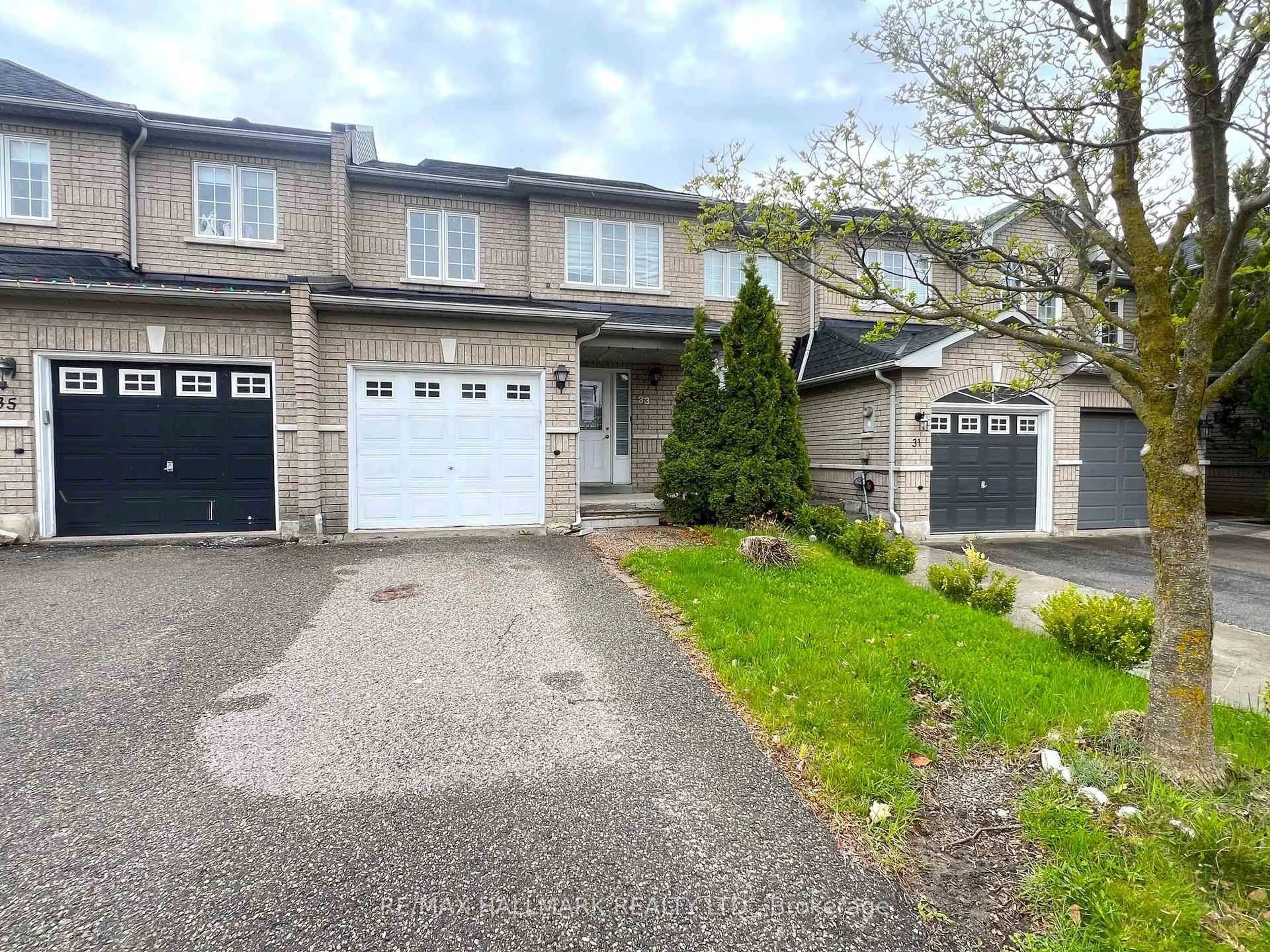 Unknown for 33 Lodgeway Dr, Vaughan Ontario L6A 3S6