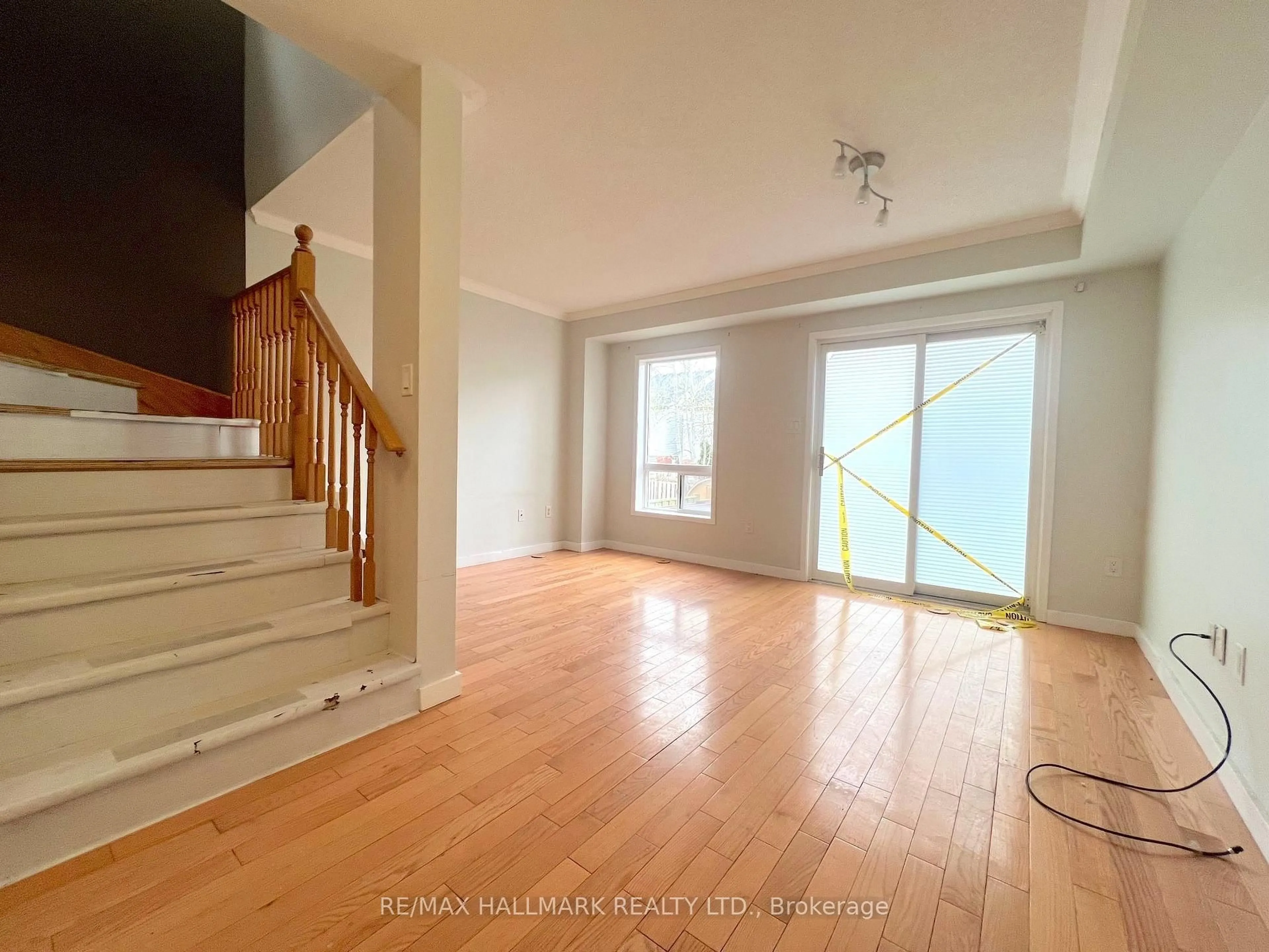 A pic of a room for 33 Lodgeway Dr, Vaughan Ontario L6A 3S6