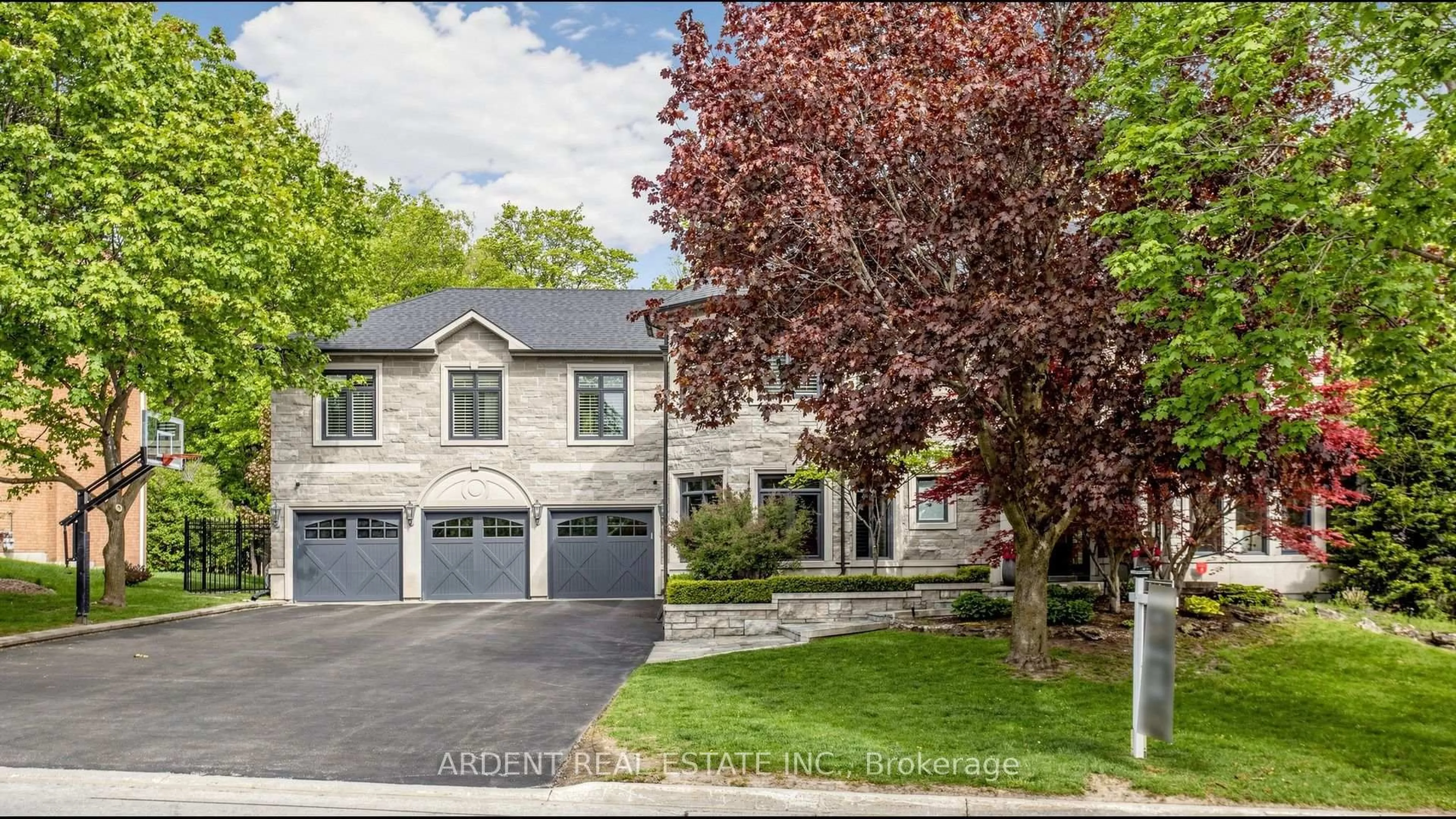 Unknown for 156 Willow Farm Lane, Aurora Ontario L4G 6K5