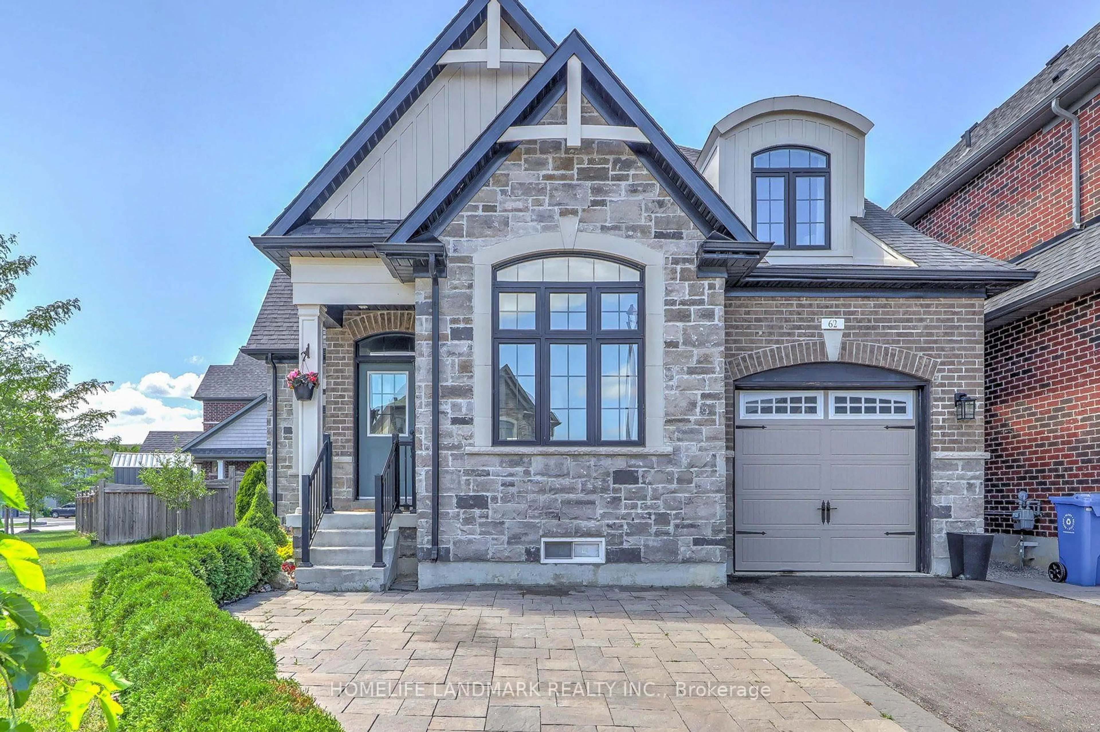 Home with brick exterior material, street for 62 Ladder Cres, East Gwillimbury Ontario L9N 0N8