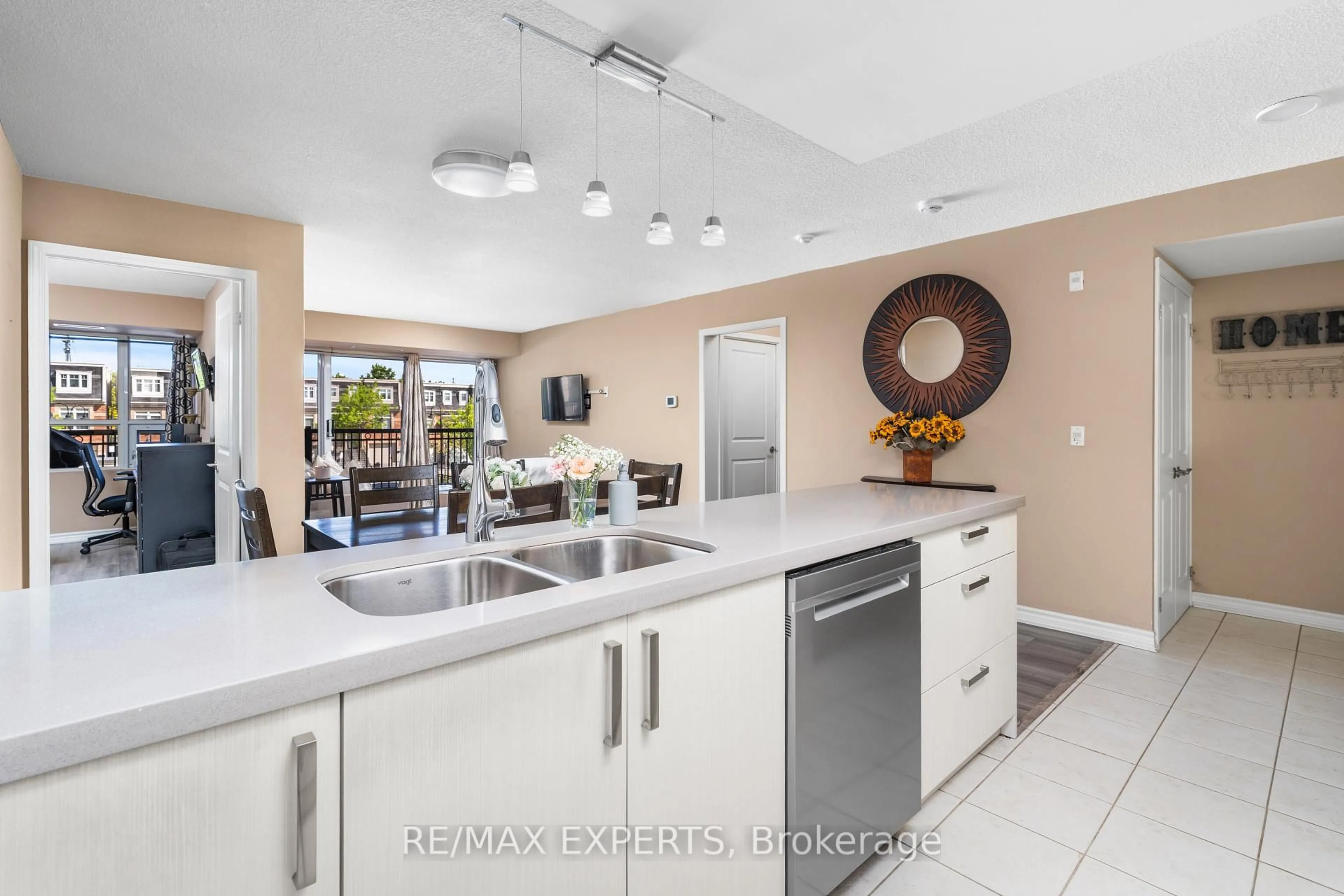 Open concept kitchen, ceramic/tile floor for 8026 Kipling Ave #202, Vaughan Ontario L4L 2A1