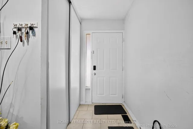 74 Springfair Ave #165, Aurora 4