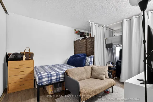74 Springfair Ave #165, Aurora 5