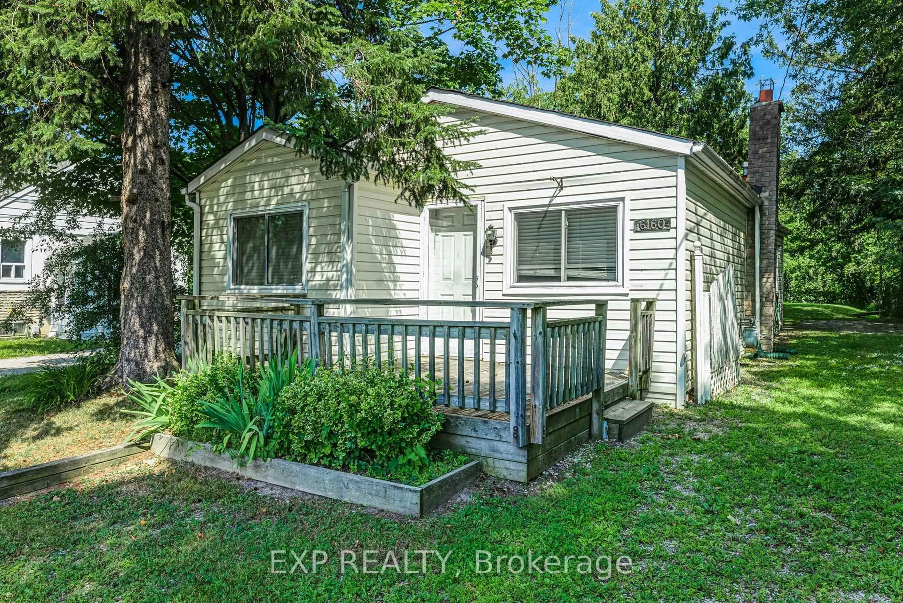 Unknown for 6160 King Rd, King Ontario L0G 1N0