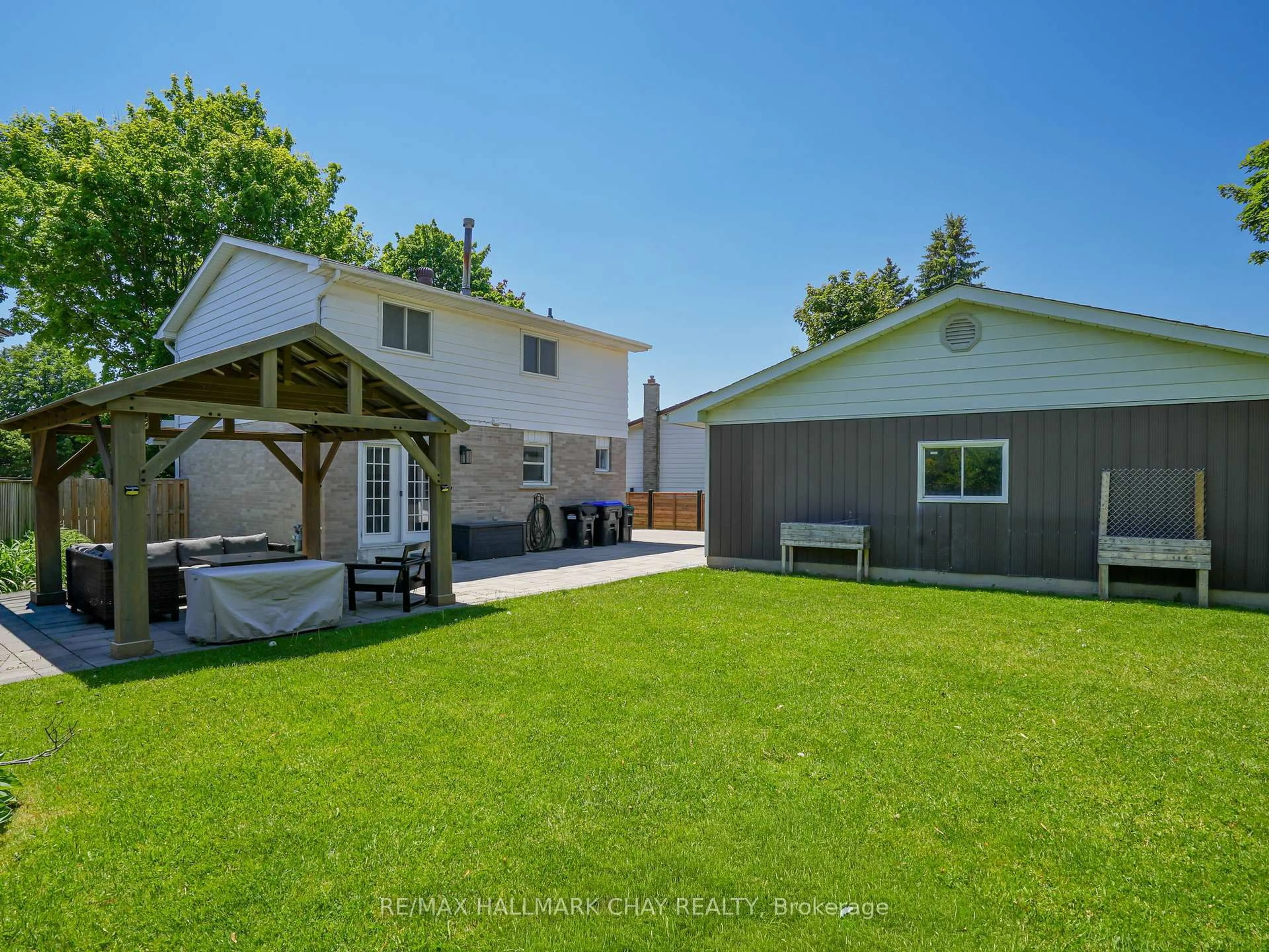 Unknown for 190 Mackenzie St, New Tecumseth Ontario L9R 1B8