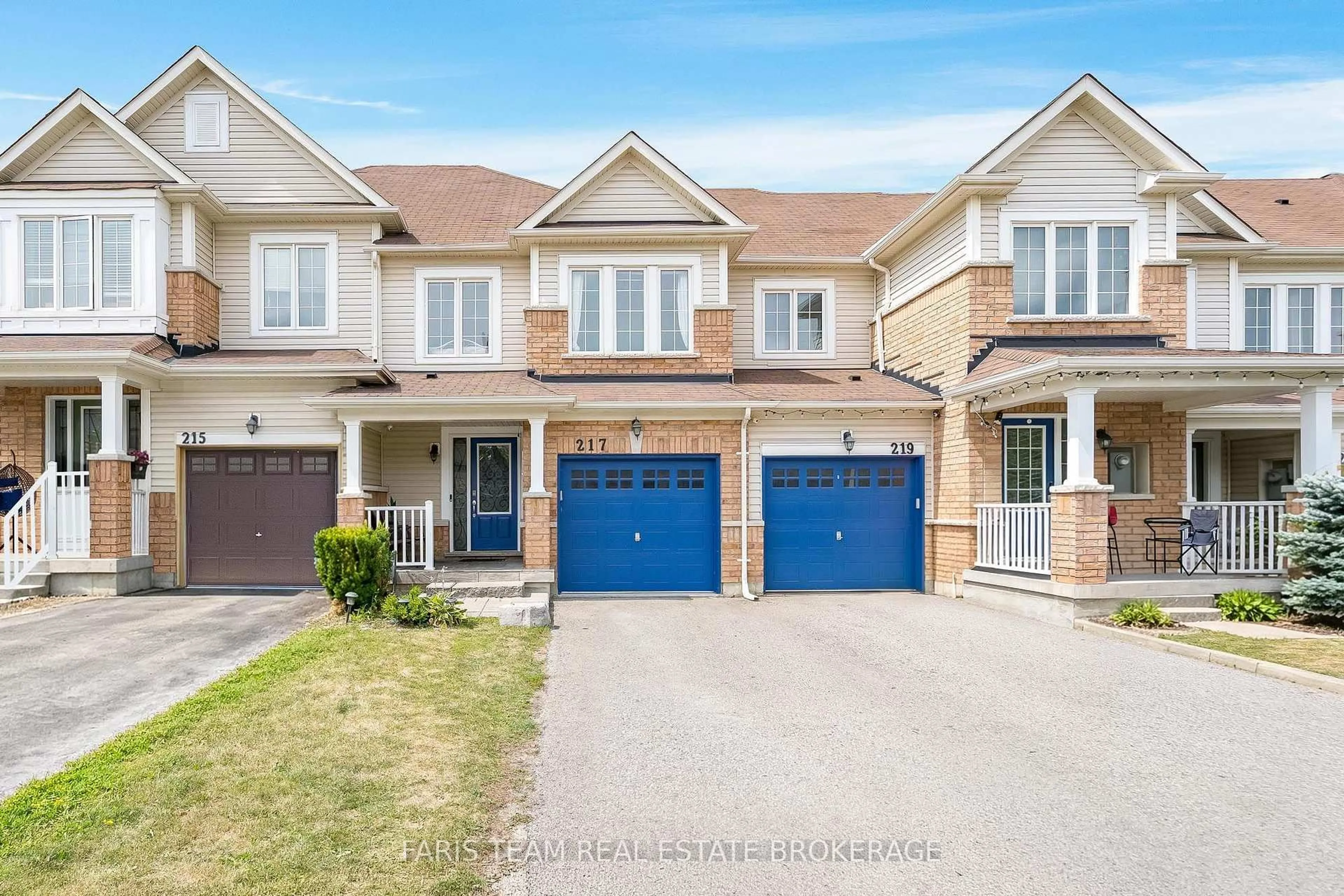Home with brick exterior material, street for 217 Orr Dr, Bradford West Gwillimbury Ontario L3Z 0S3