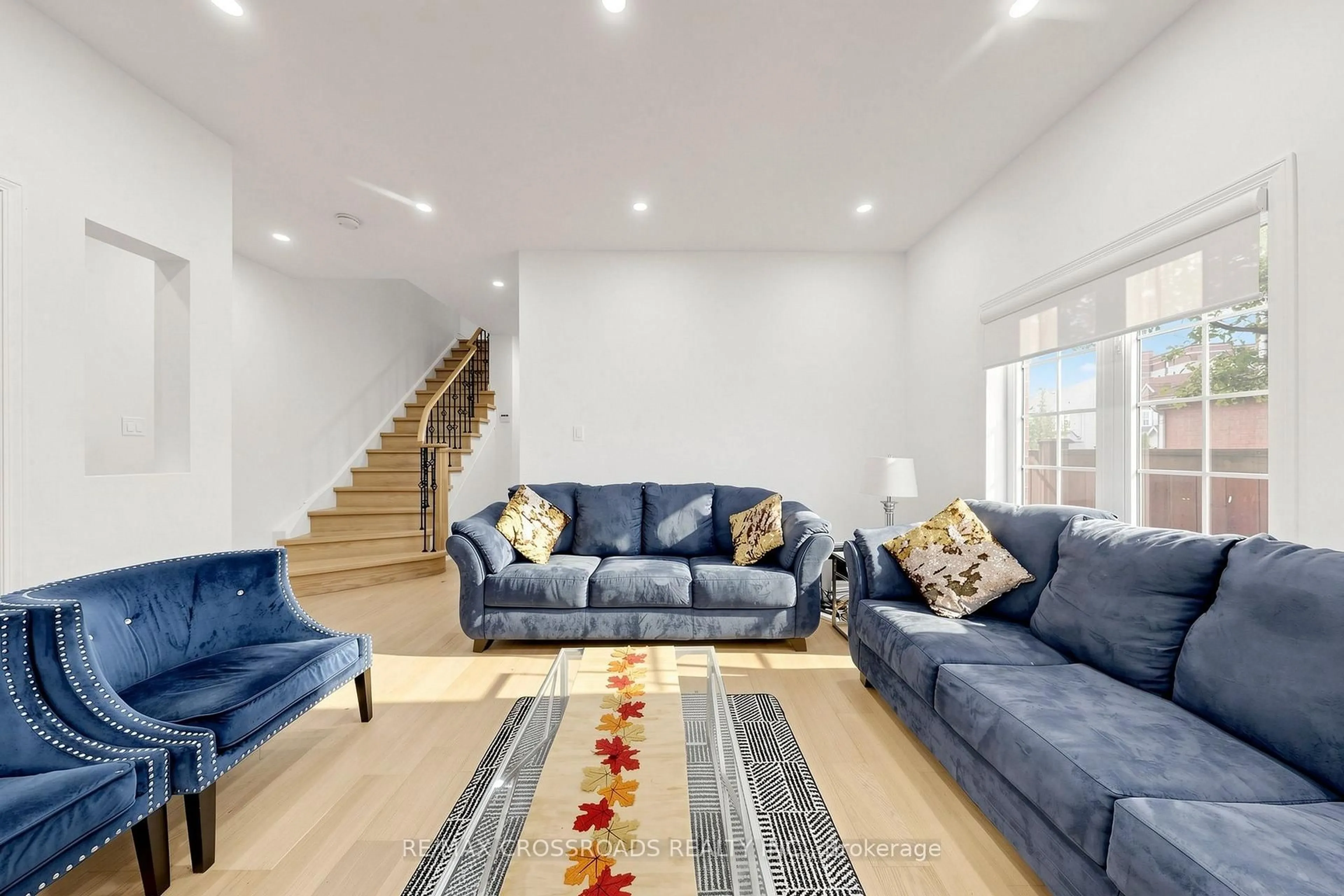 Living room with furniture, unknown for 82 Jack Monkman Cres, Markham Ontario L3S 0A4