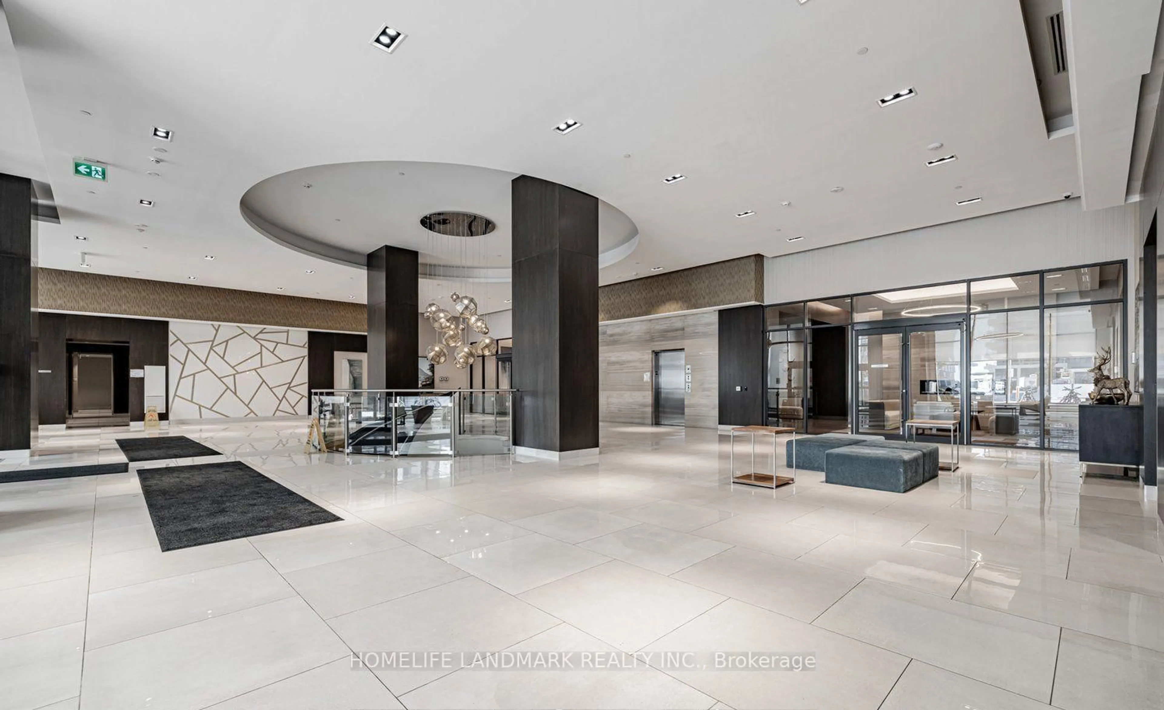 Lobby for 9000 JANE St #424, Vaughan Ontario L4K 0M6
