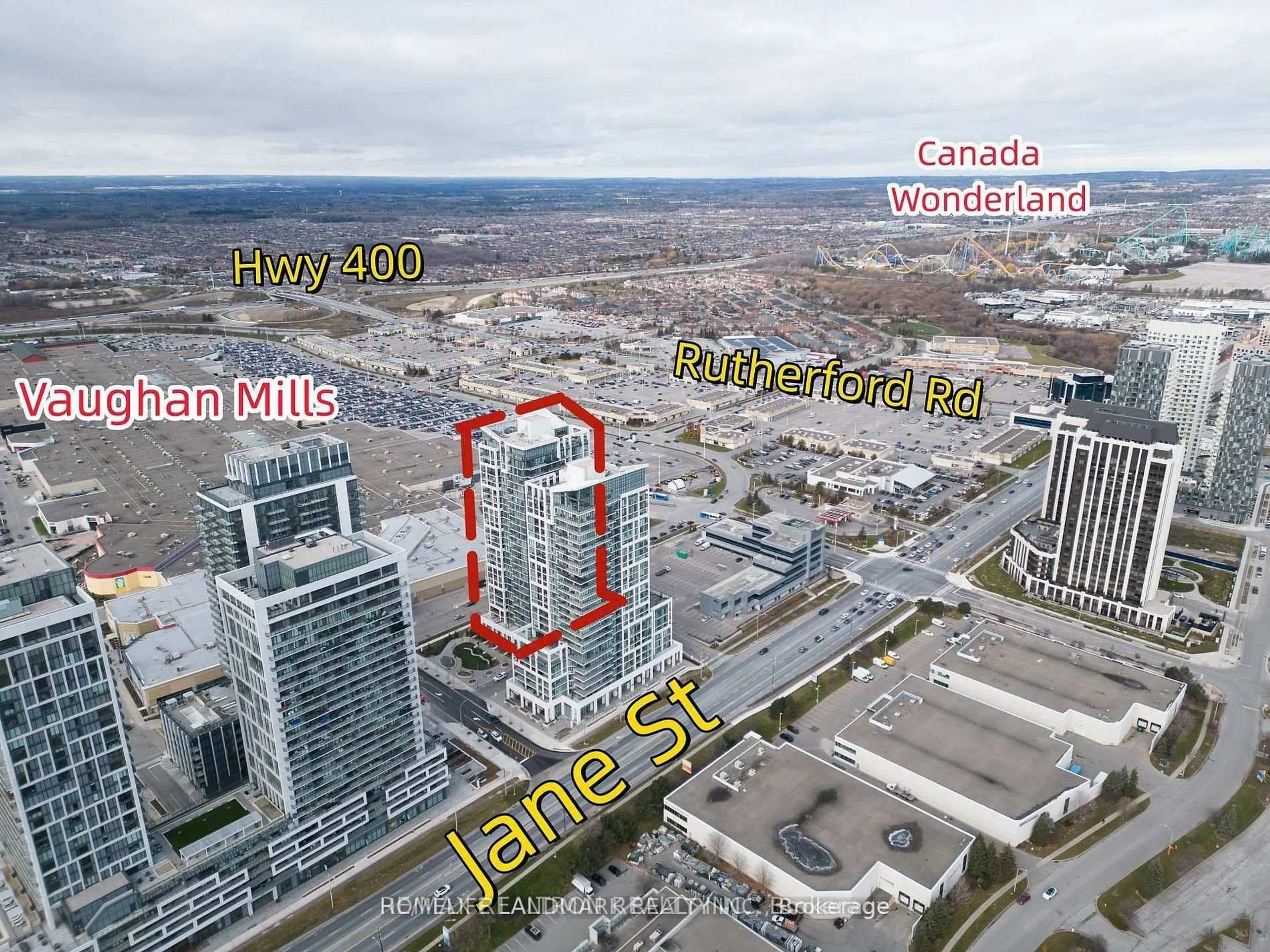 A pic from outside/outdoor area/front of a property/back of a property/a pic from drone, city buildings view from balcony for 9000 JANE St #424, Vaughan Ontario L4K 0M6