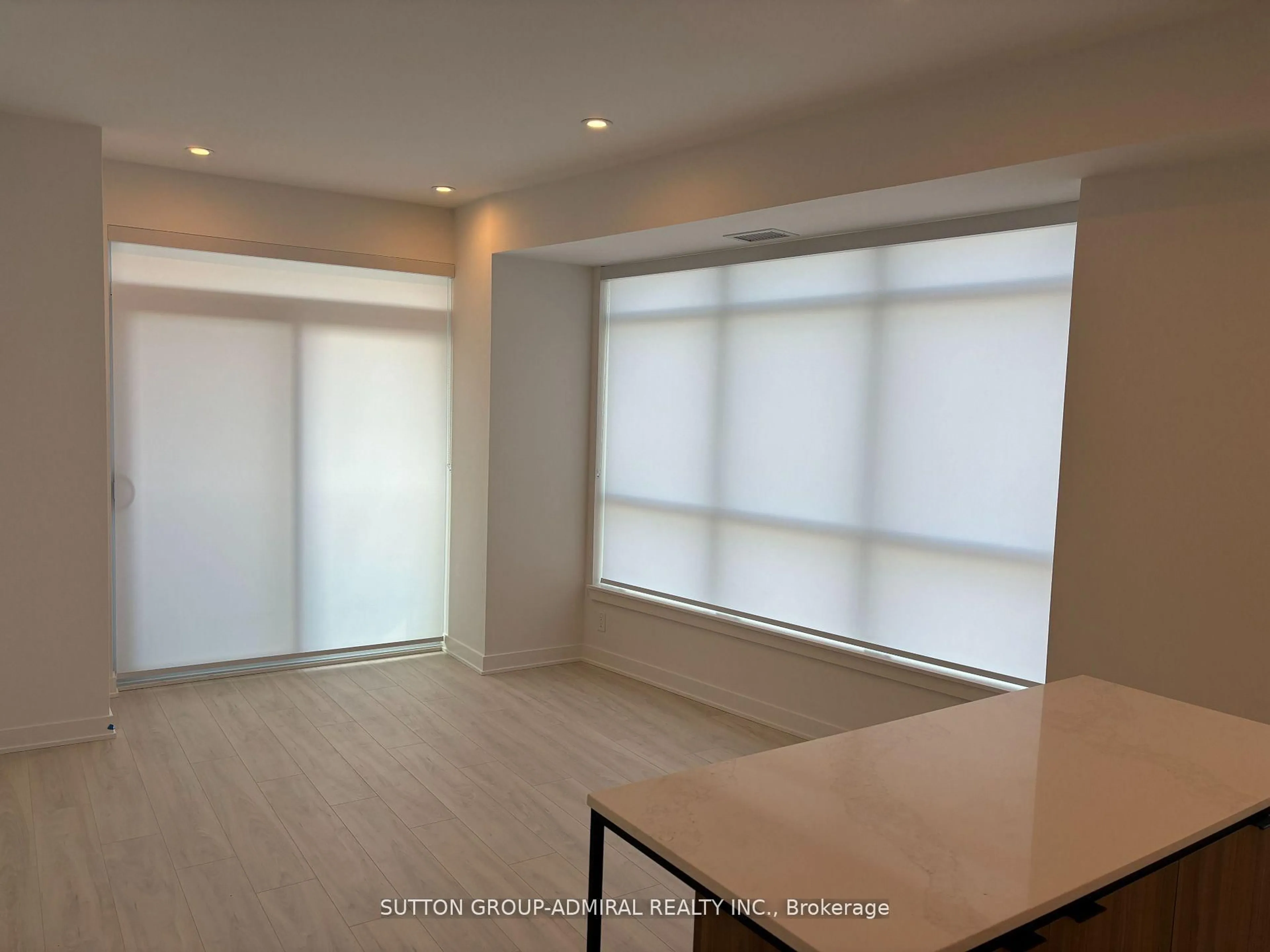 A pic of a room for 30 Upper Mall Way #A1505, Vaughan Ontario L4J 0L7
