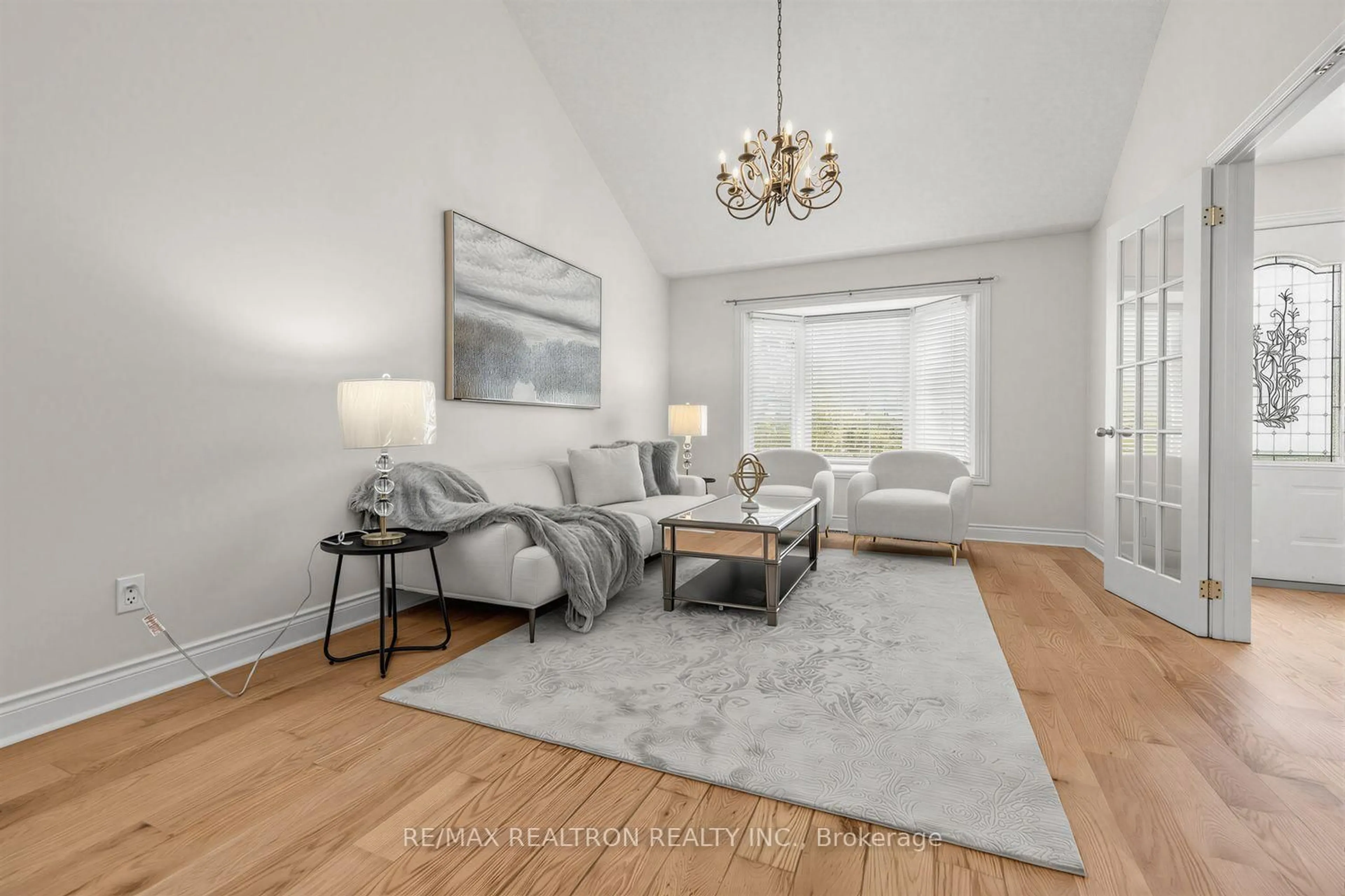 Living room with furniture, unknown for 416 Alex Doner Dr, Newmarket Ontario L3X 1C4
