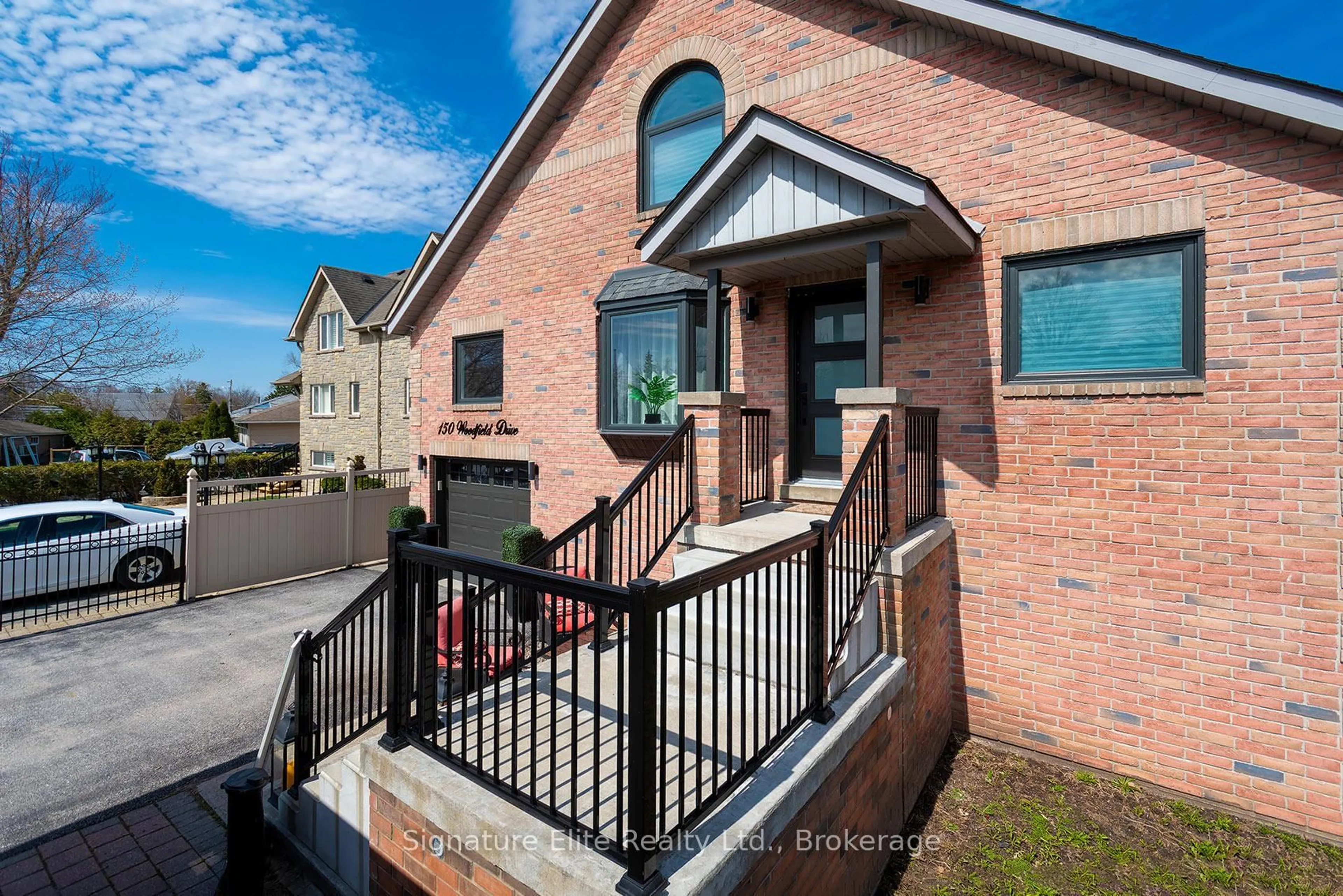 Home with brick exterior material, unknown for 150 Woodfield Dr, Georgina Ontario L0E 1N0