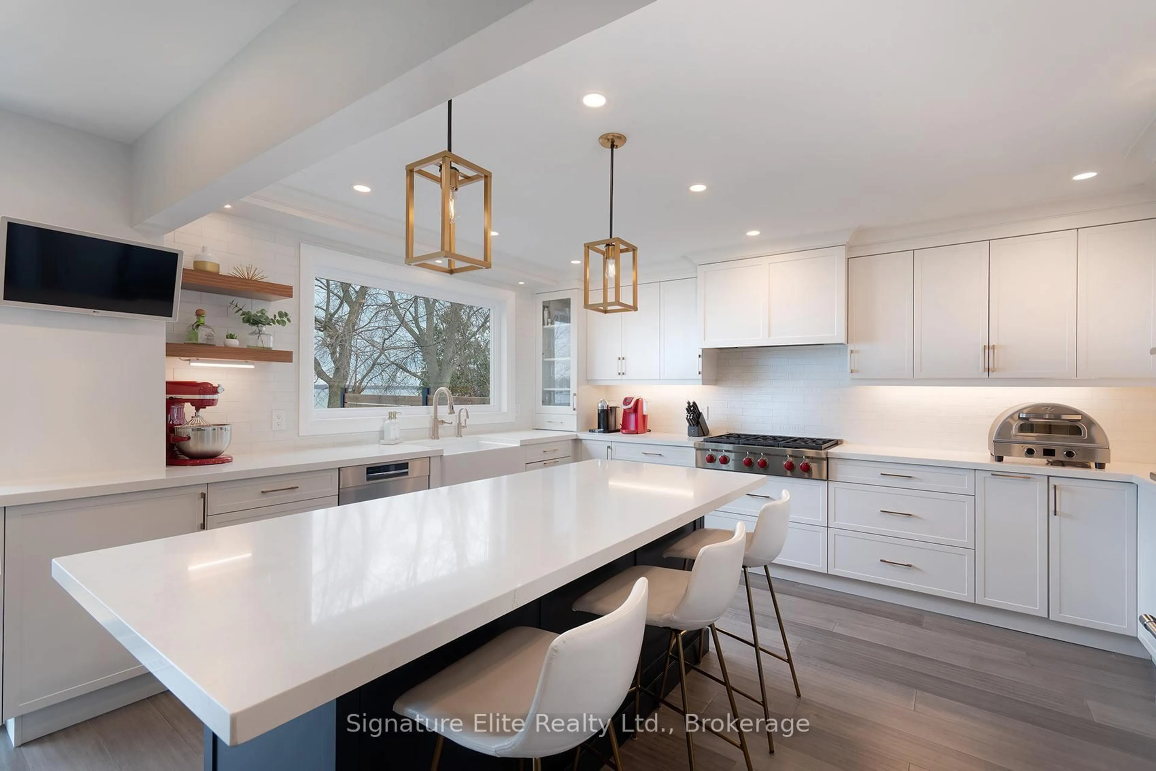 Contemporary kitchen, unknown for 150 Woodfield Dr, Georgina Ontario L0E 1N0