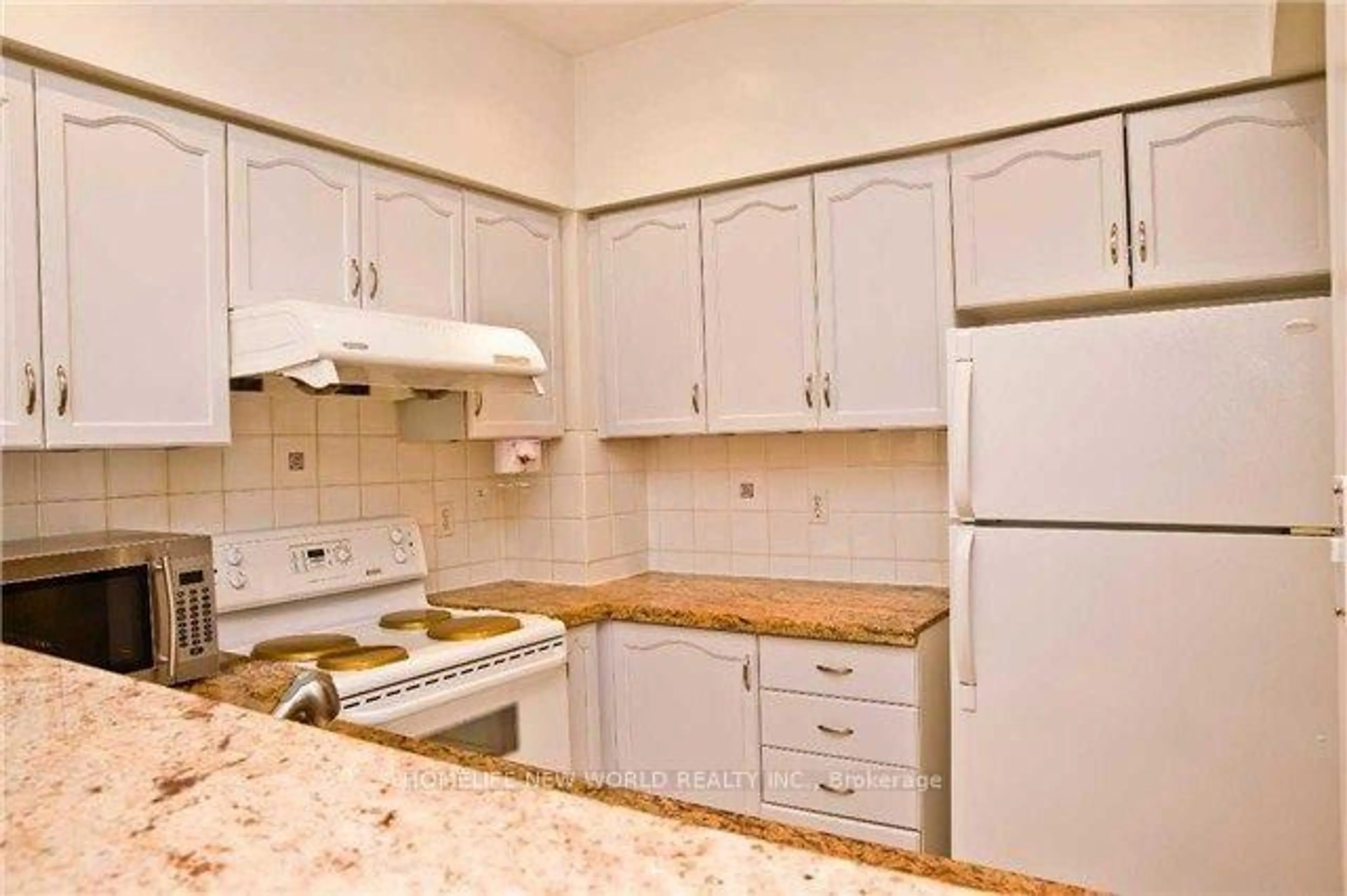 Standard kitchen, ceramic/tile floor for 21 St. Moritz Way #12, Markham Ontario L3R 4G4