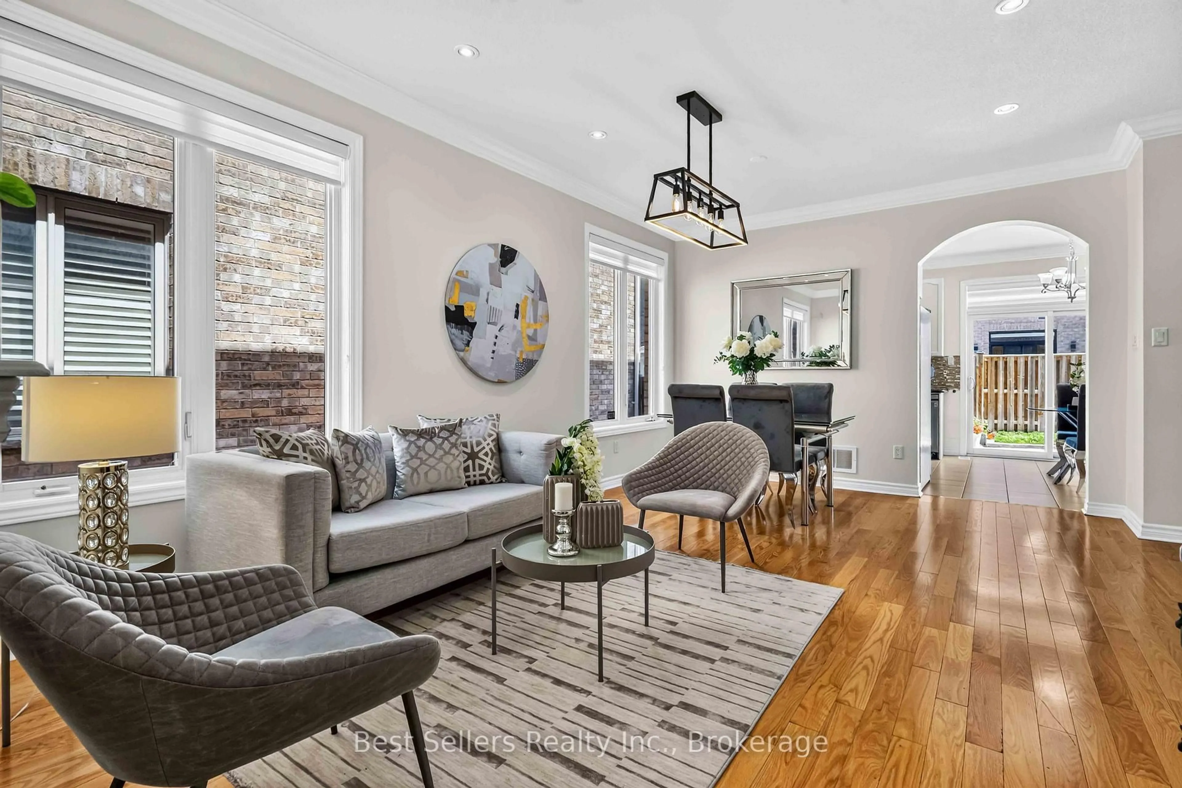Living room with furniture, unknown for 61 Braith Cres, Whitchurch-Stouffville Ontario L4A 0B9