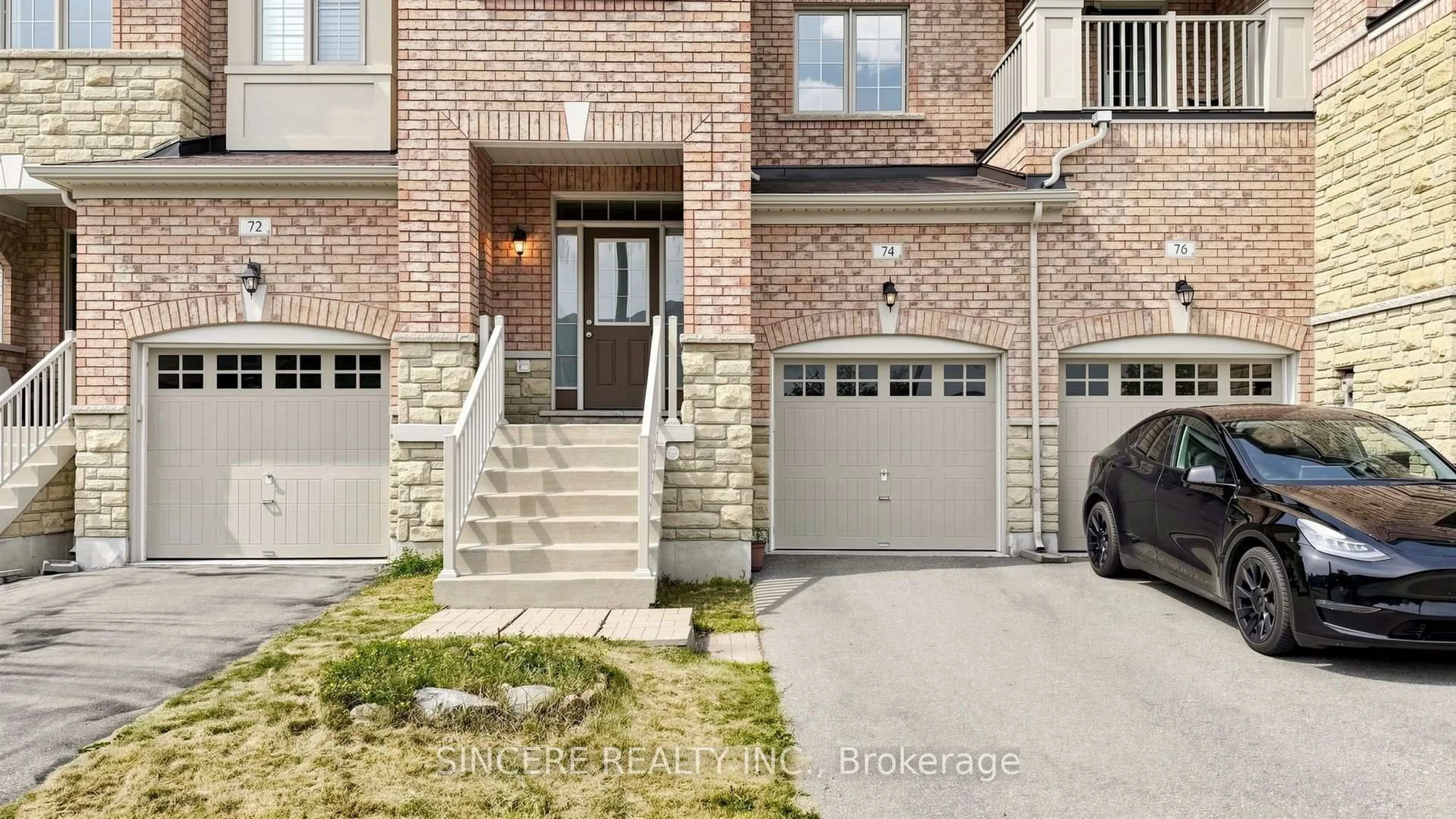 Home with brick exterior material, street for 74 Paper Mills Cres, Richmond Hill Ontario L4E 0V4