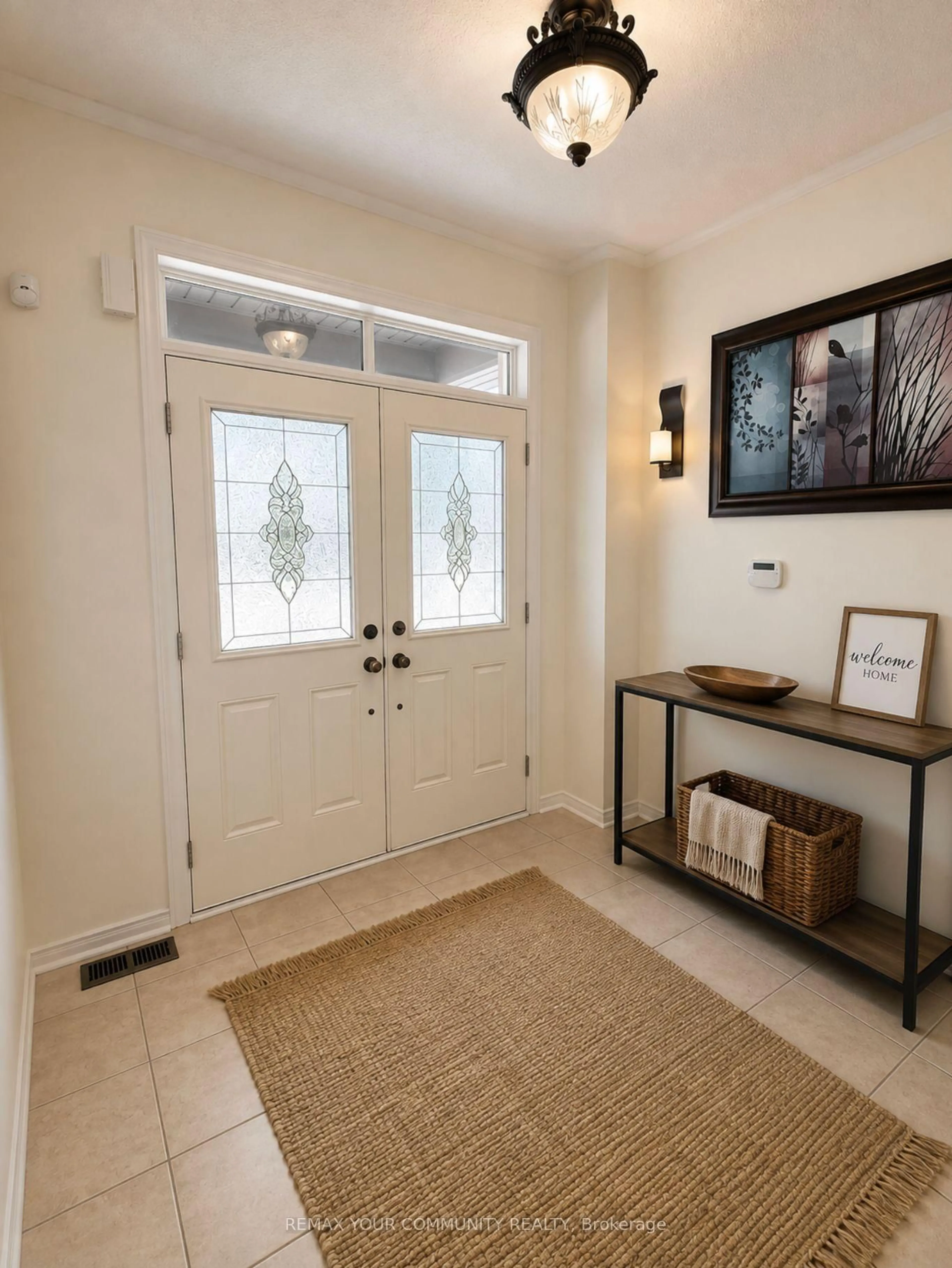 Indoor entryway for 20 Overlander Way, Vaughan Ontario L6A 0X6