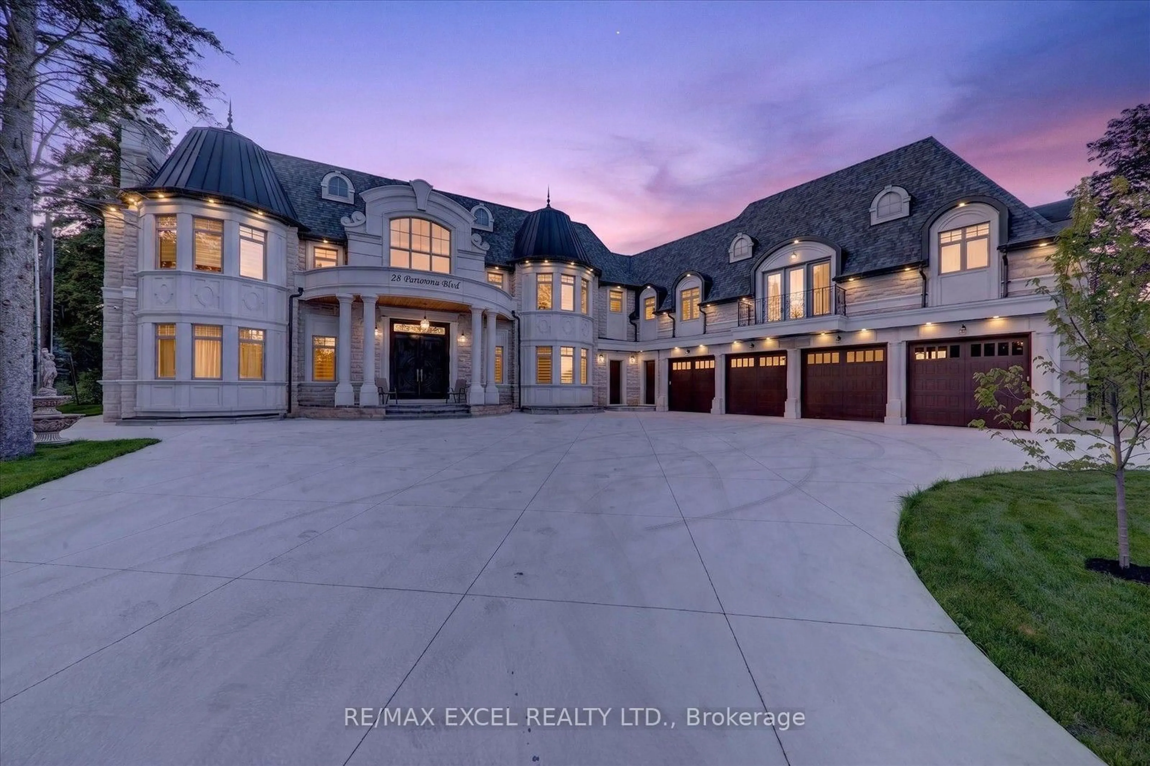 Unknown for 28 Personna Blvd, Markham Ontario L6C 1E9
