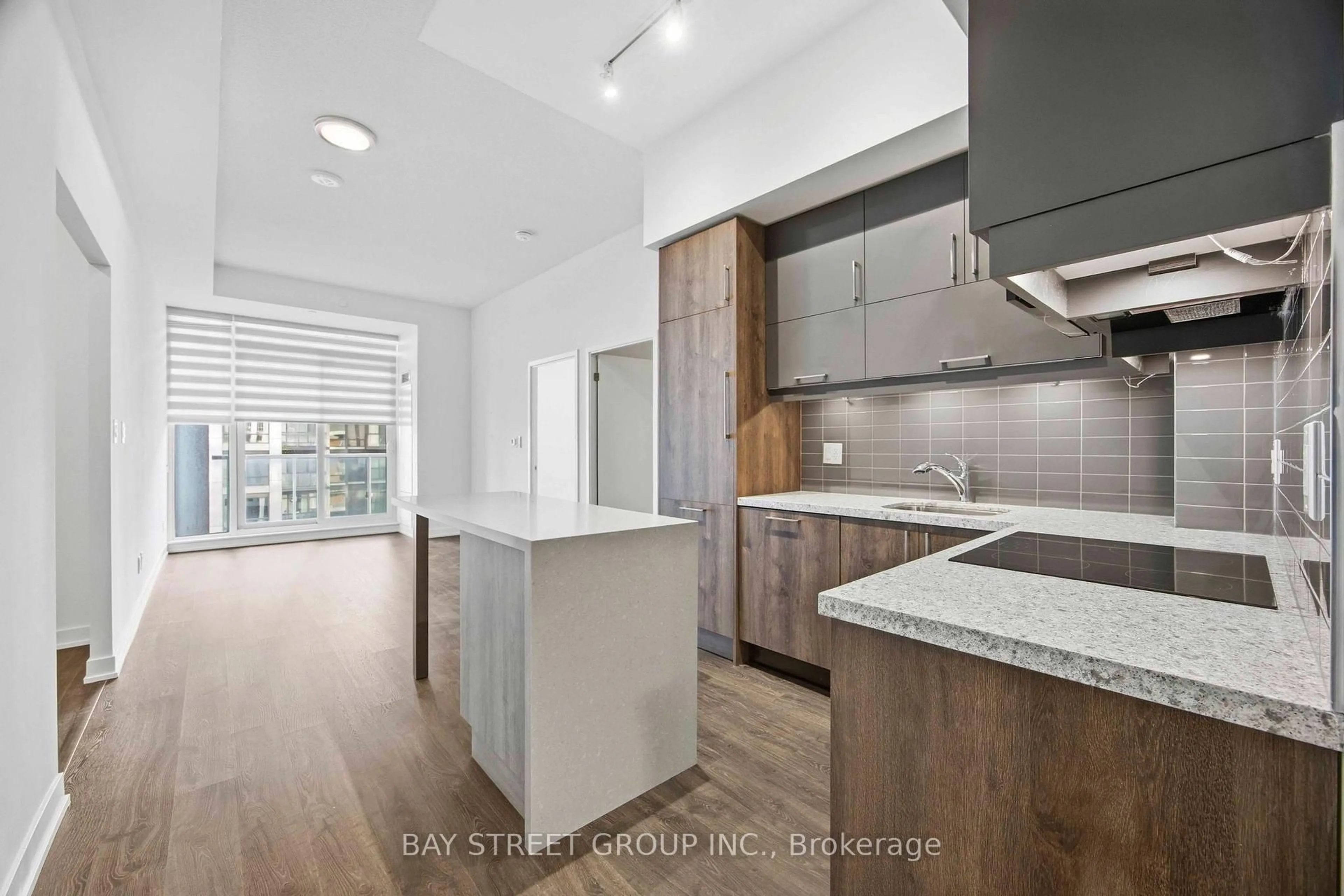 Open concept kitchen, unknown for 8119 Birchmount Rd #1020, Markham Ontario L6G 0H5