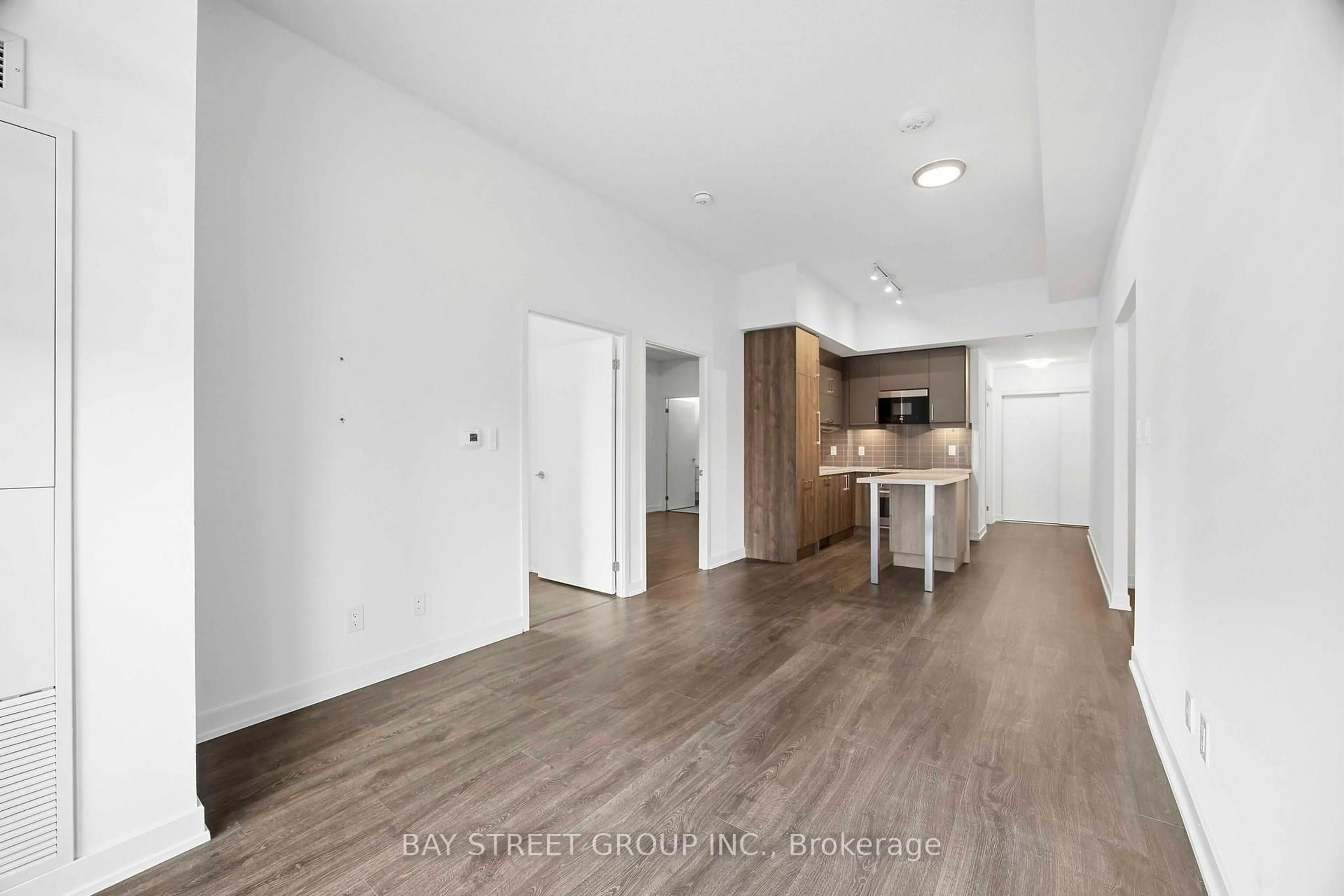 A pic of a room for 8119 Birchmount Rd #1020, Markham Ontario L6G 0H5