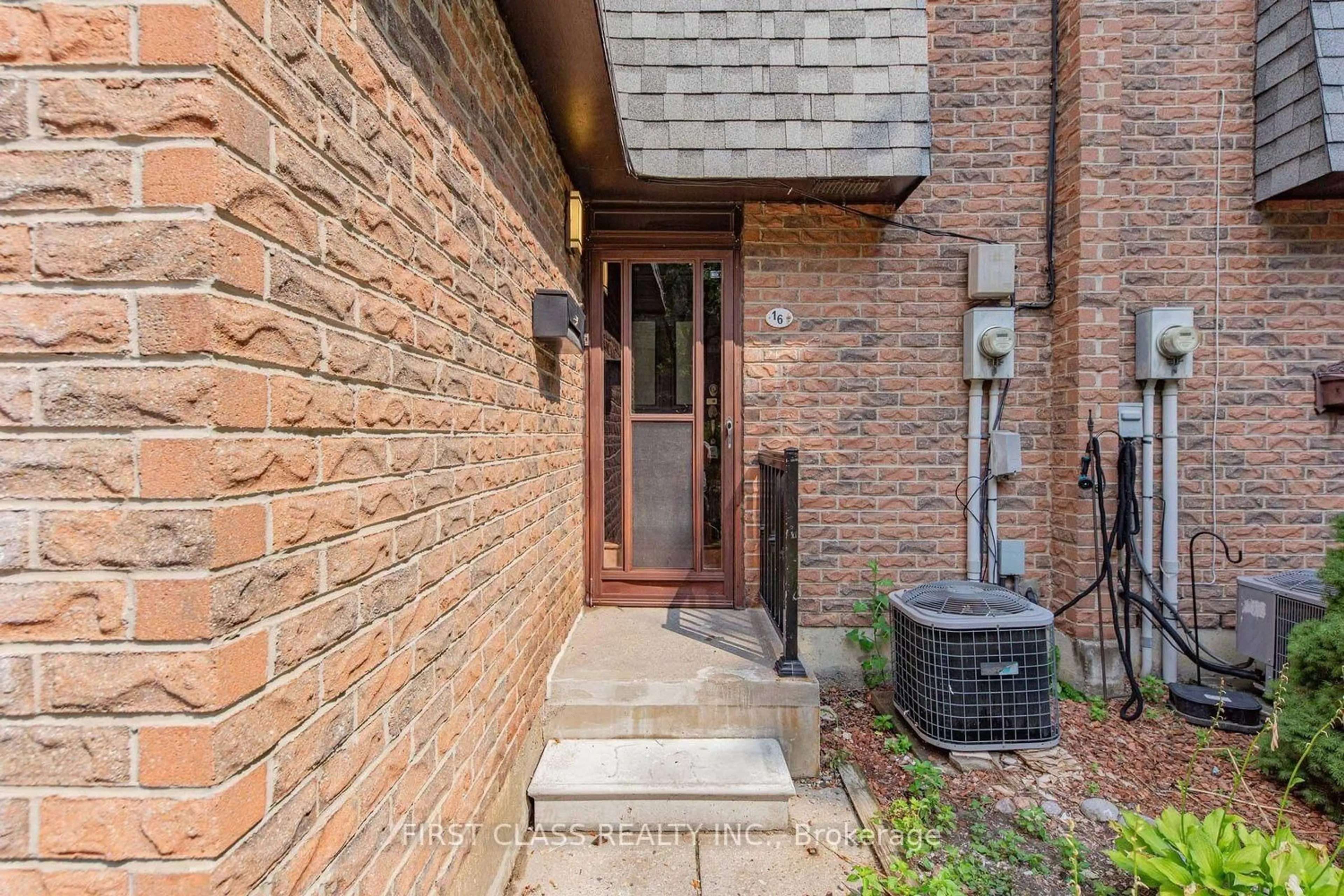 Unknown for 16 Woodglen Way #8, Markham Ontario L3R 3A8