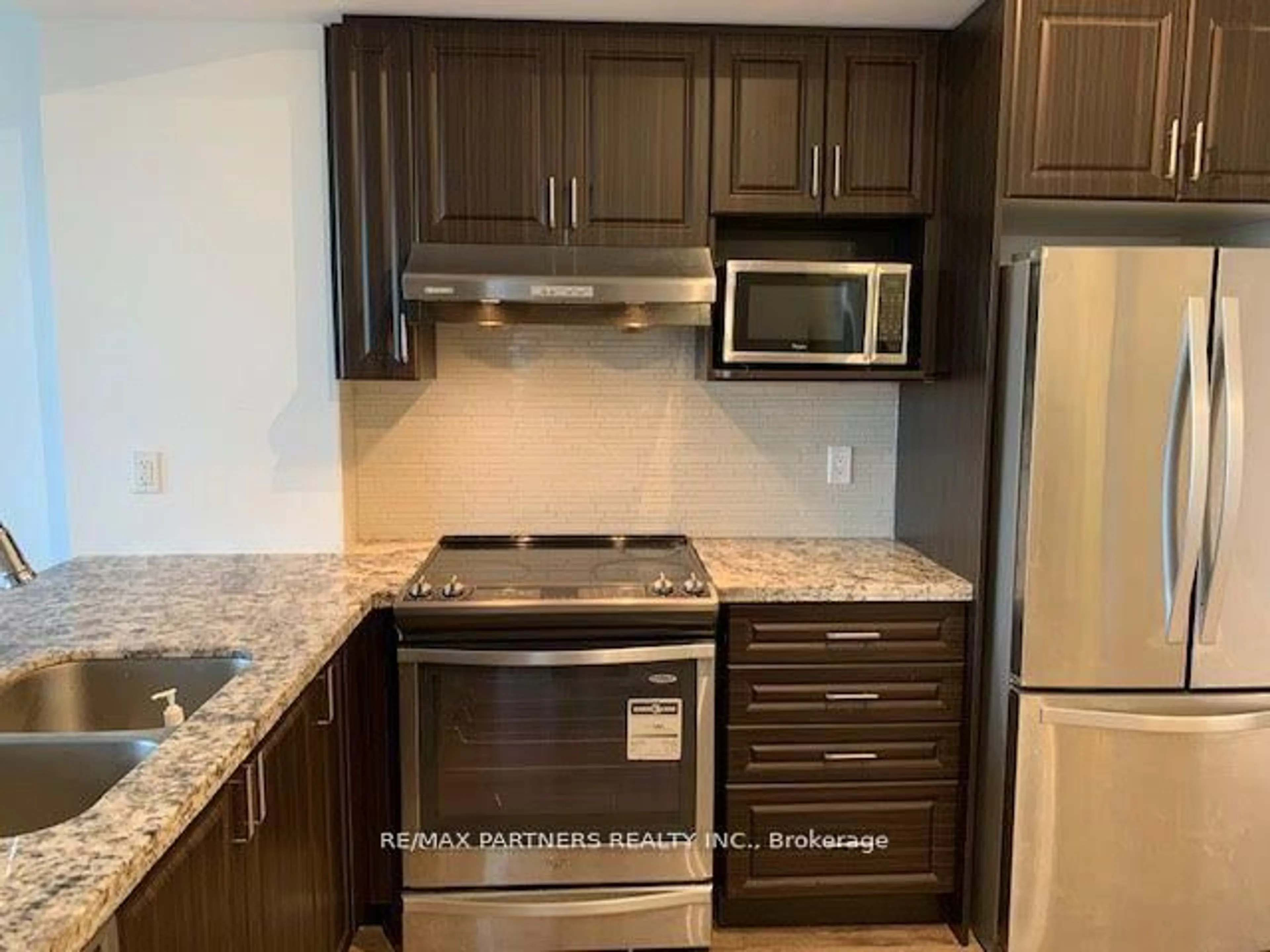 Standard kitchen, unknown for 38 Cedarland Dr #605, Markham Ontario L6G 0G7