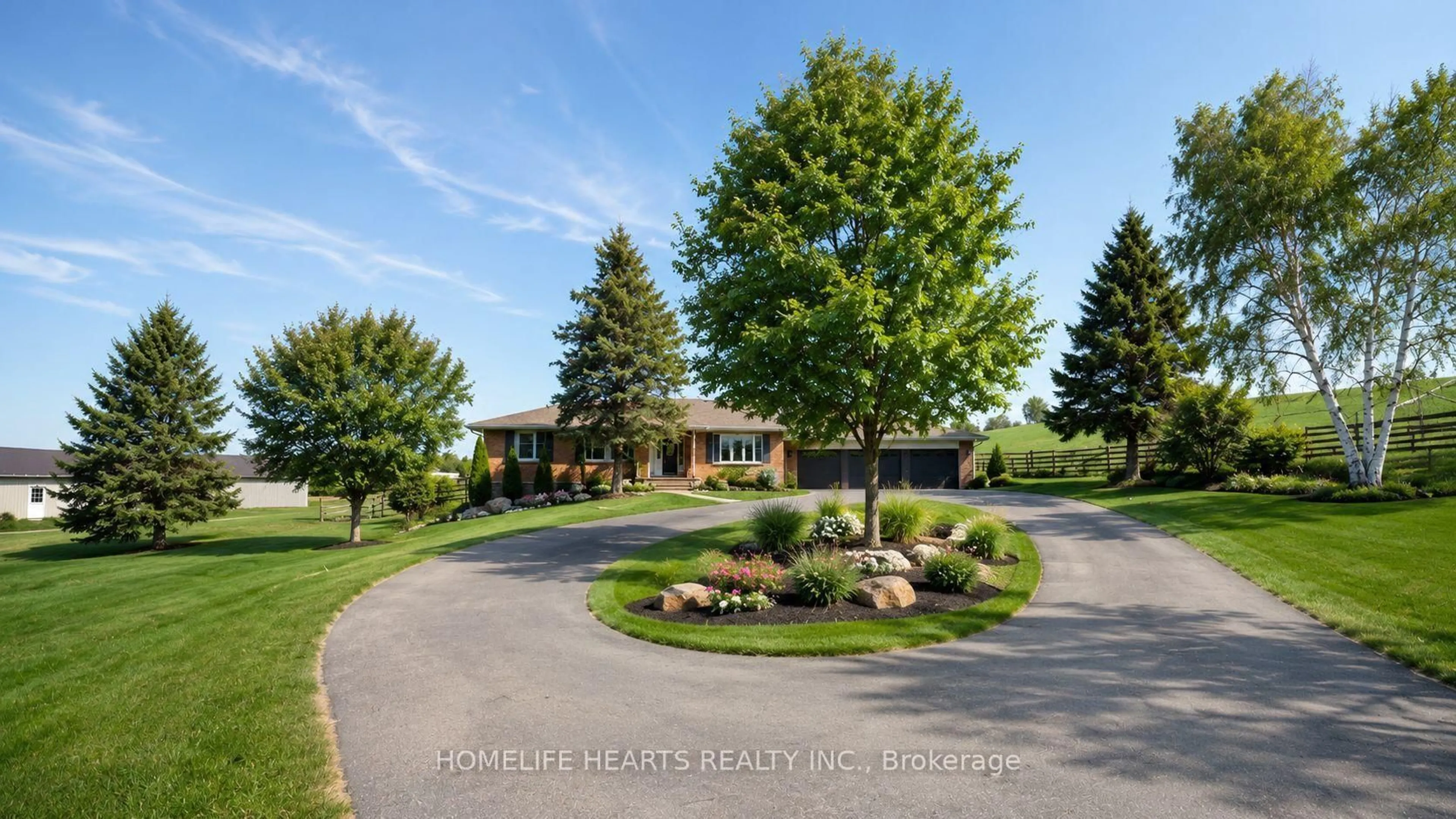 A pic from outside/outdoor area/front of a property/back of a property/a pic from drone, unknown for 384 Zephyr Rd, Uxbridge Ontario L0E 1T0