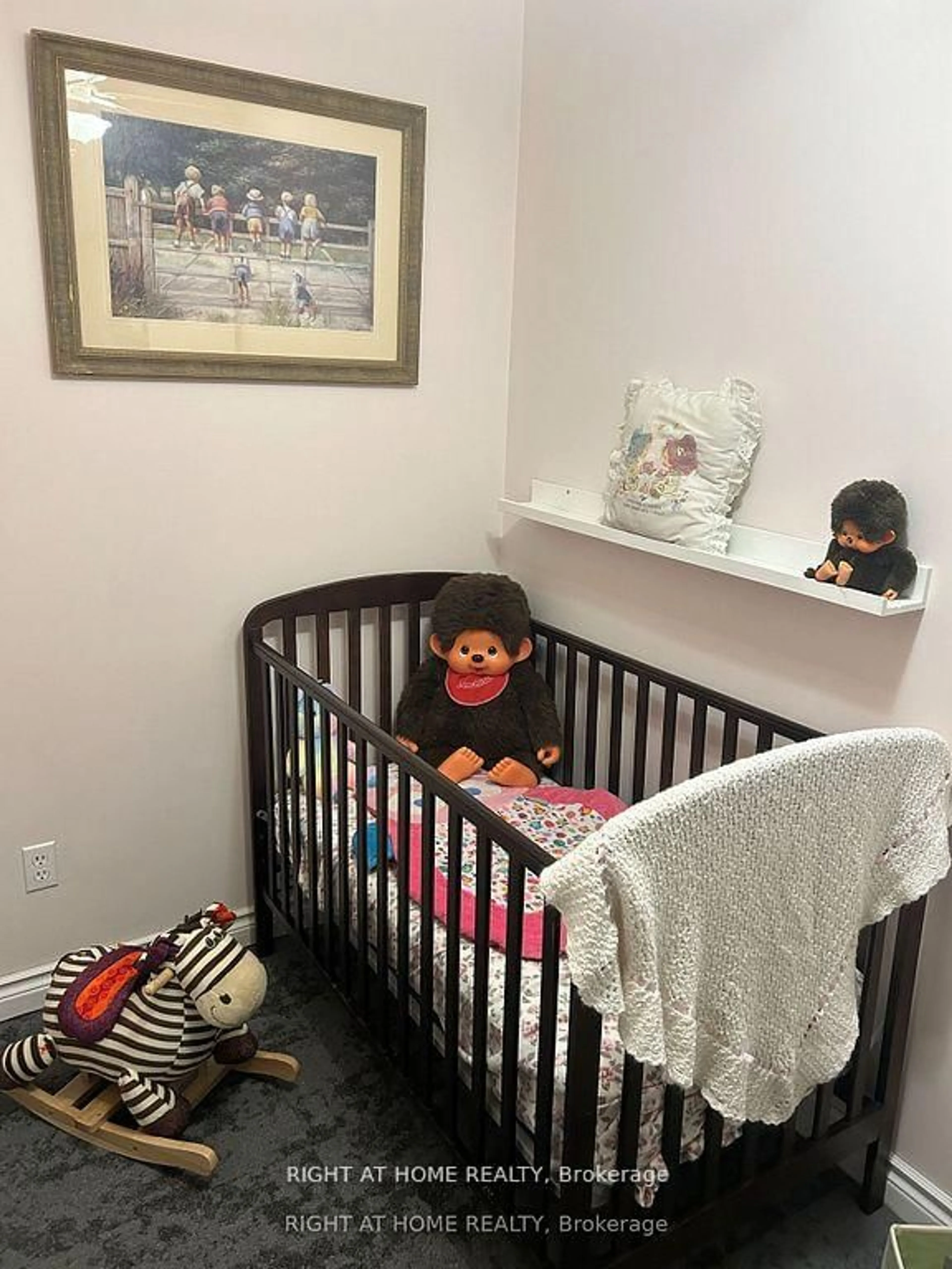 A pic of a room for 195 Lakeland Cres, Richmond Hill Ontario L4E 3A4