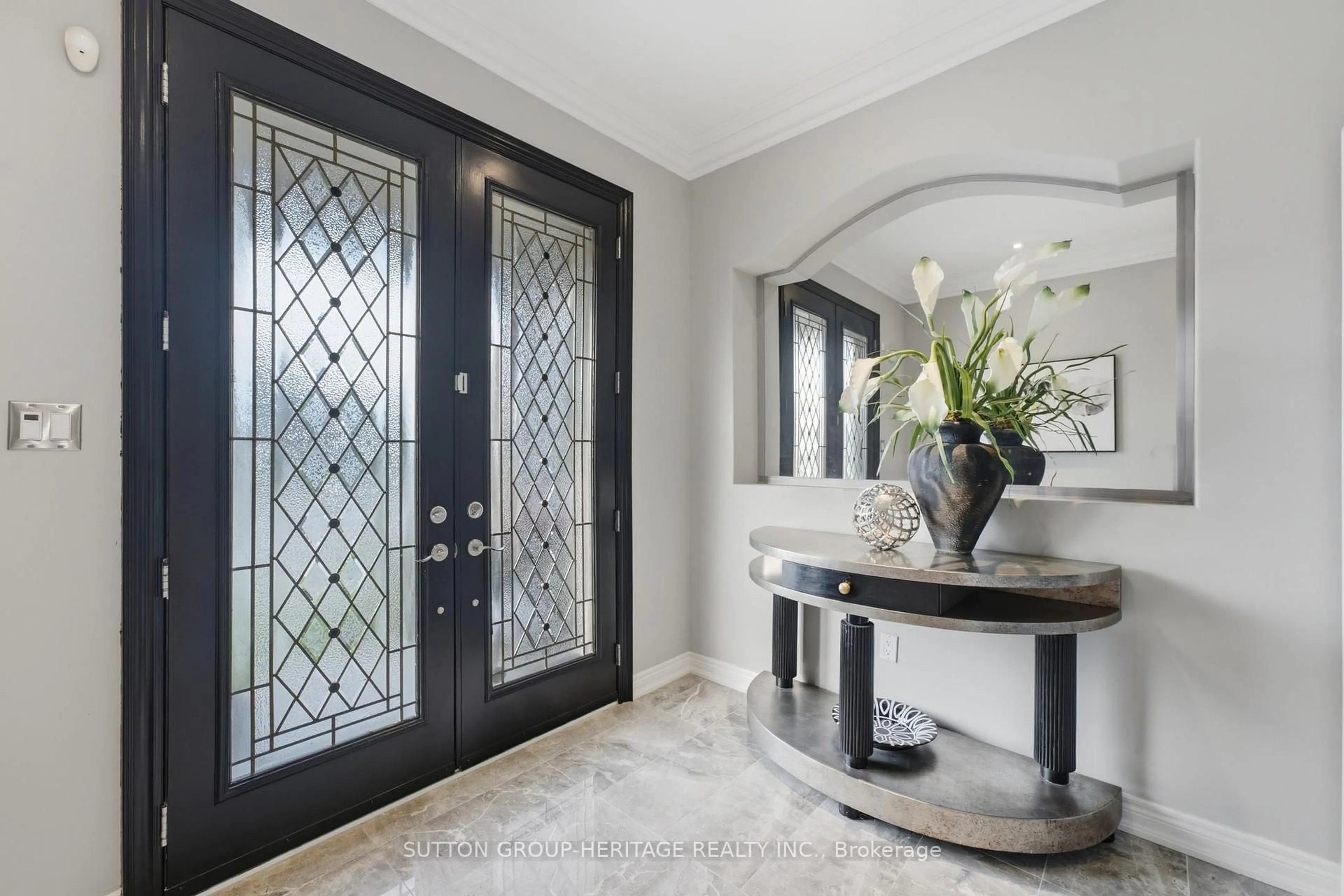 Indoor entryway for 131 Queen Filomena Ave, Vaughan Ontario L6A 0J1