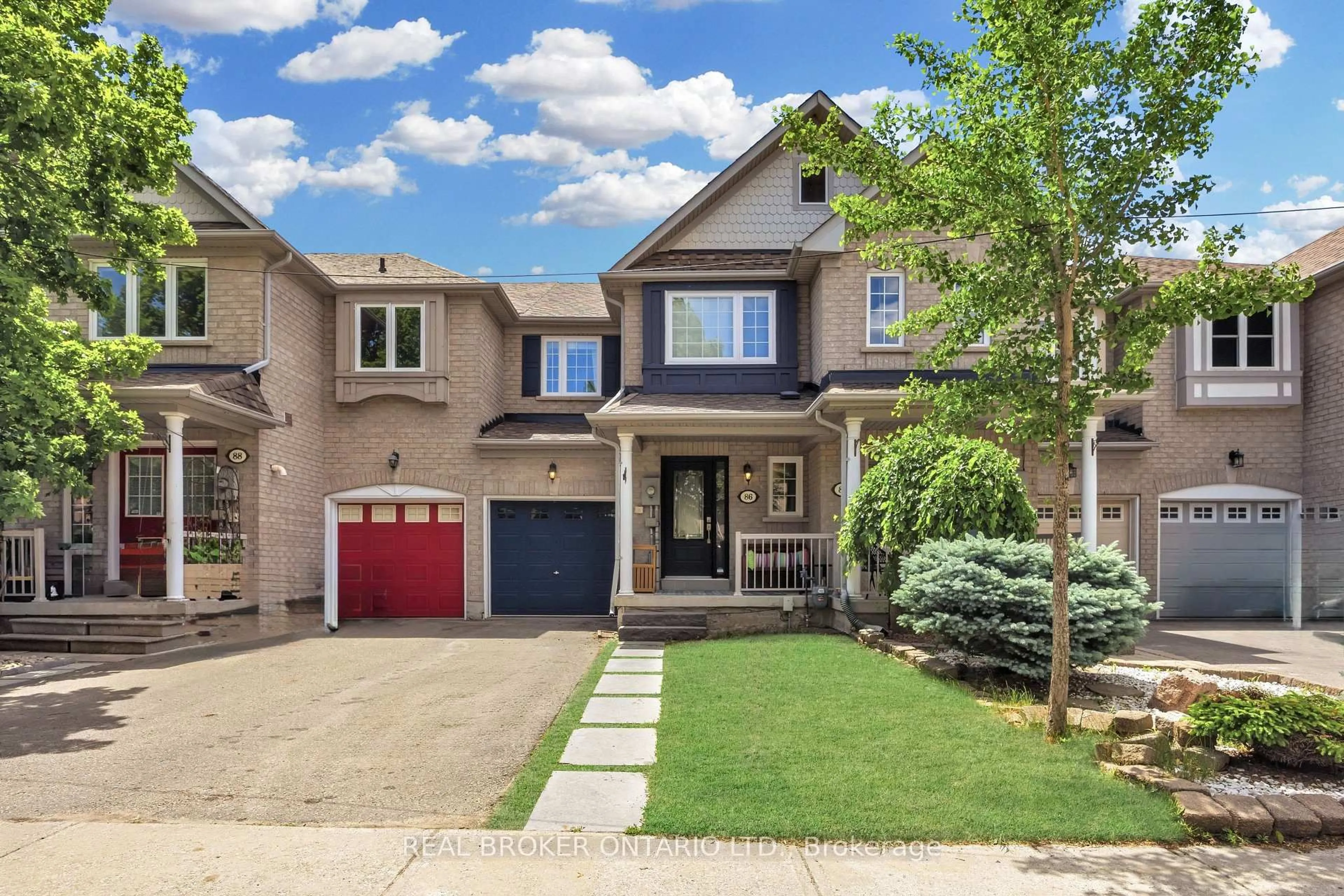 Home with brick exterior material, street for 86 Coleridge Dr, Newmarket Ontario L3X 2T5