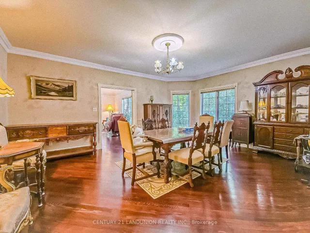 2 Heron Tr, Whitchurch-Stouffville 5
