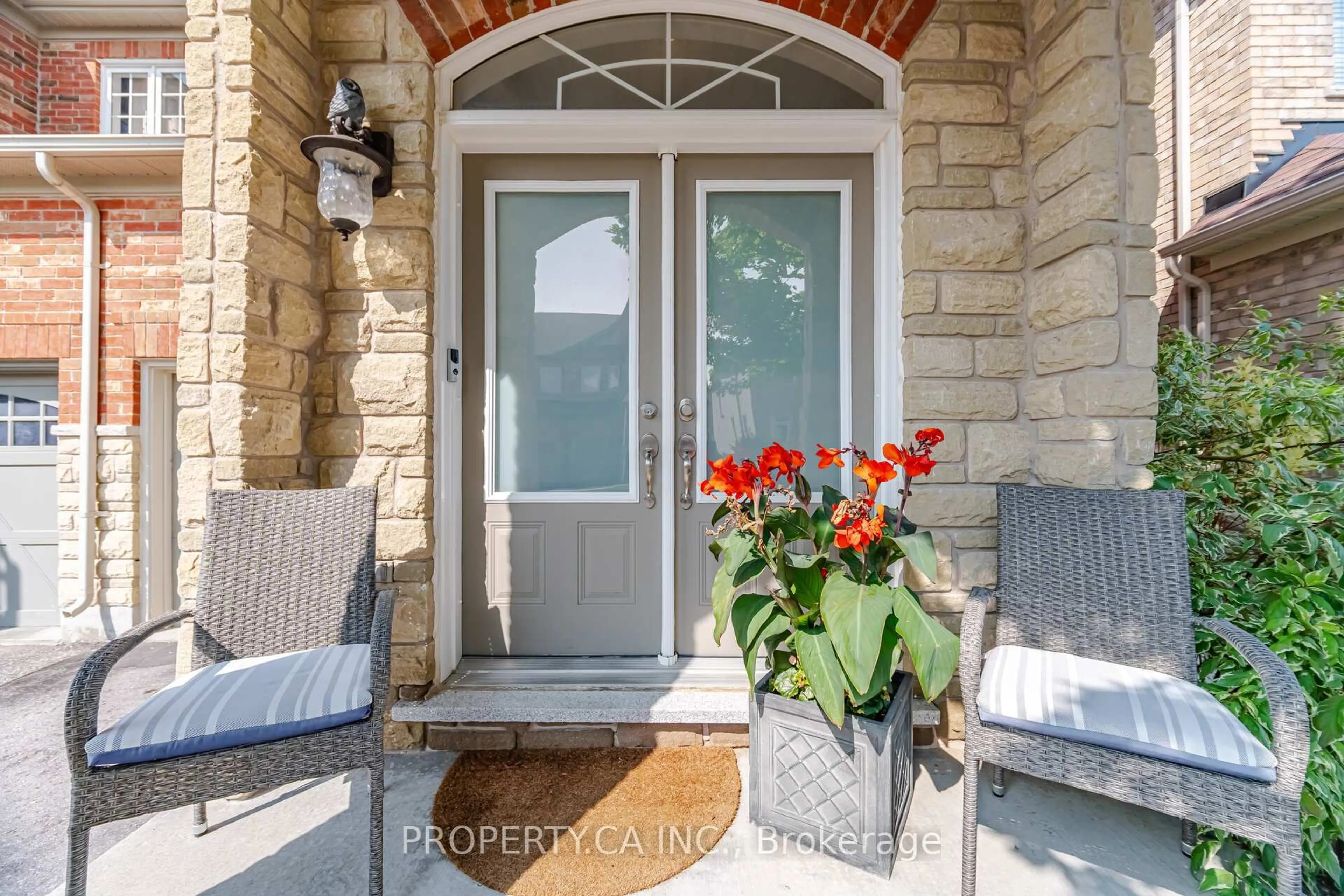 Indoor entryway for 46 Fred Mclaren Blvd, Markham Ontario L6E 0N5