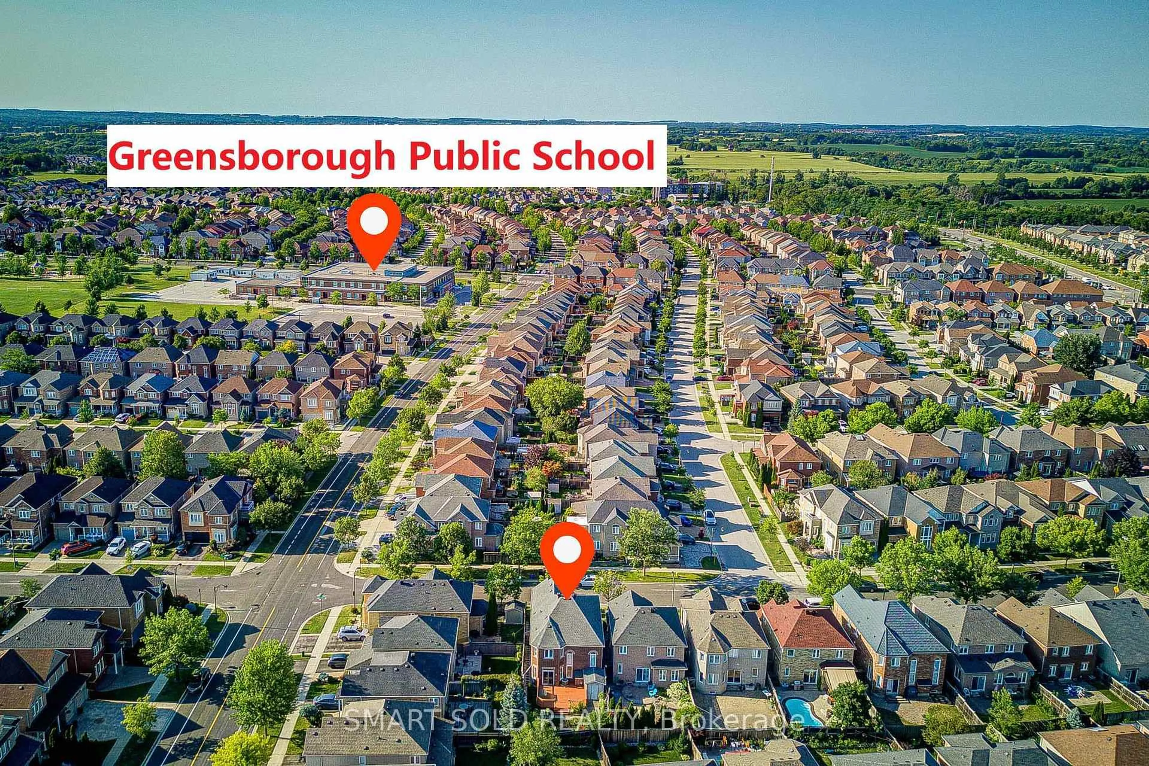 A pic from outside/outdoor area/front of a property/back of a property/a pic from drone, street for 39 Victoria Wood Ave, Markham Ontario L6E 1K2